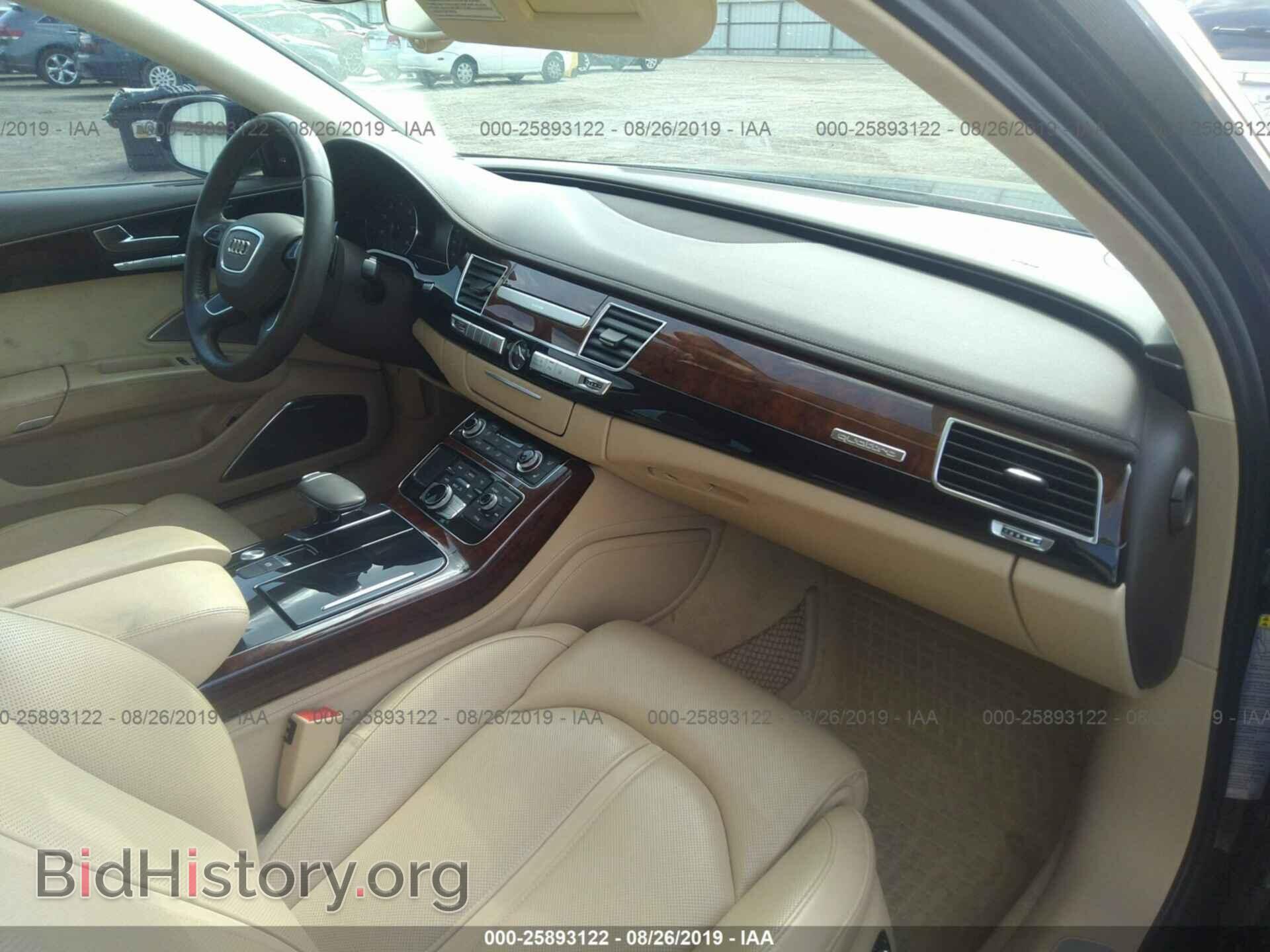 2011 AUDI A8 - VIN: WAURVAFD5BN009532 - Фото 5