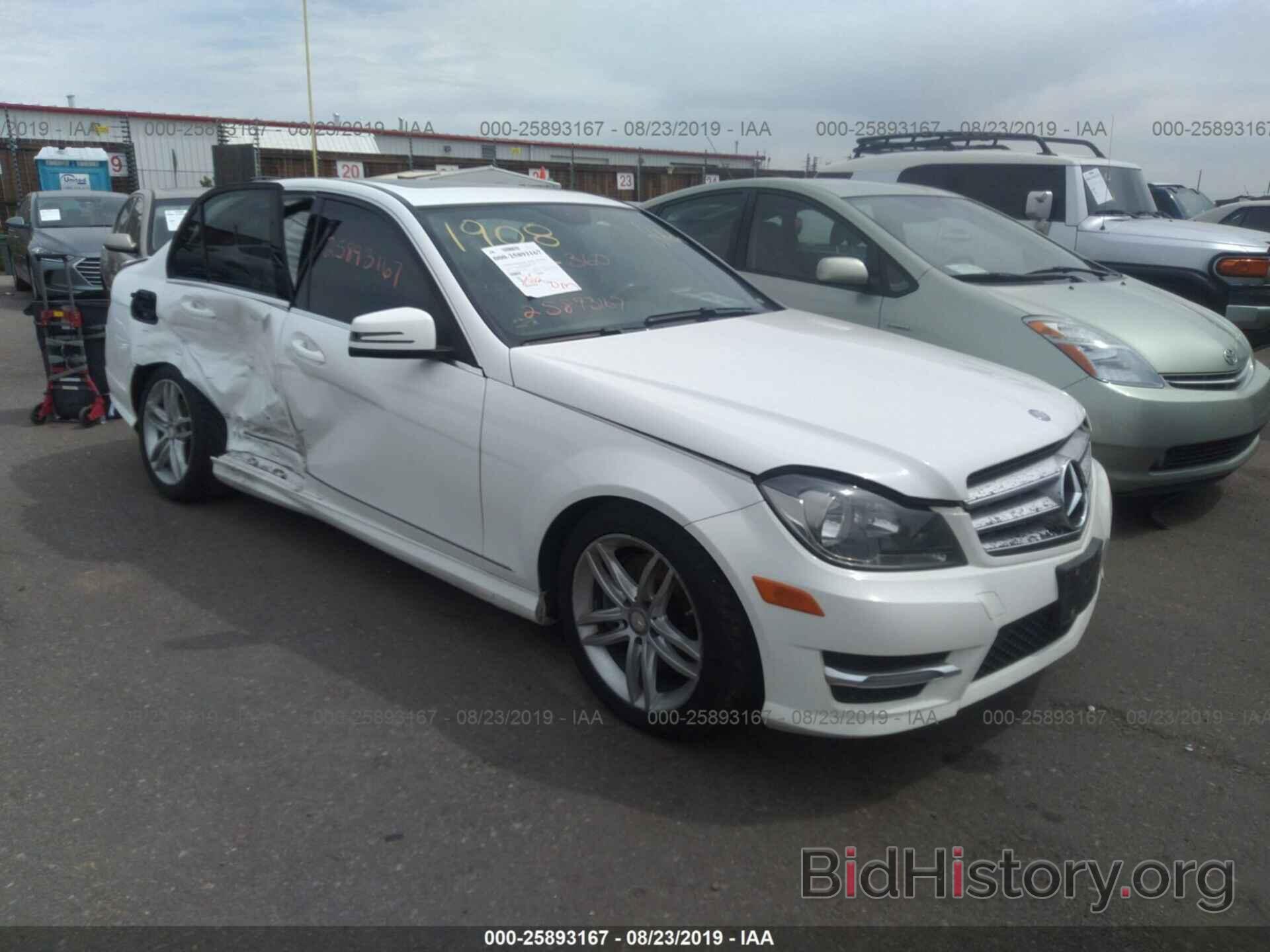 Фотография WDDGF8AB7DR285833 - MERCEDES-BENZ C 2013