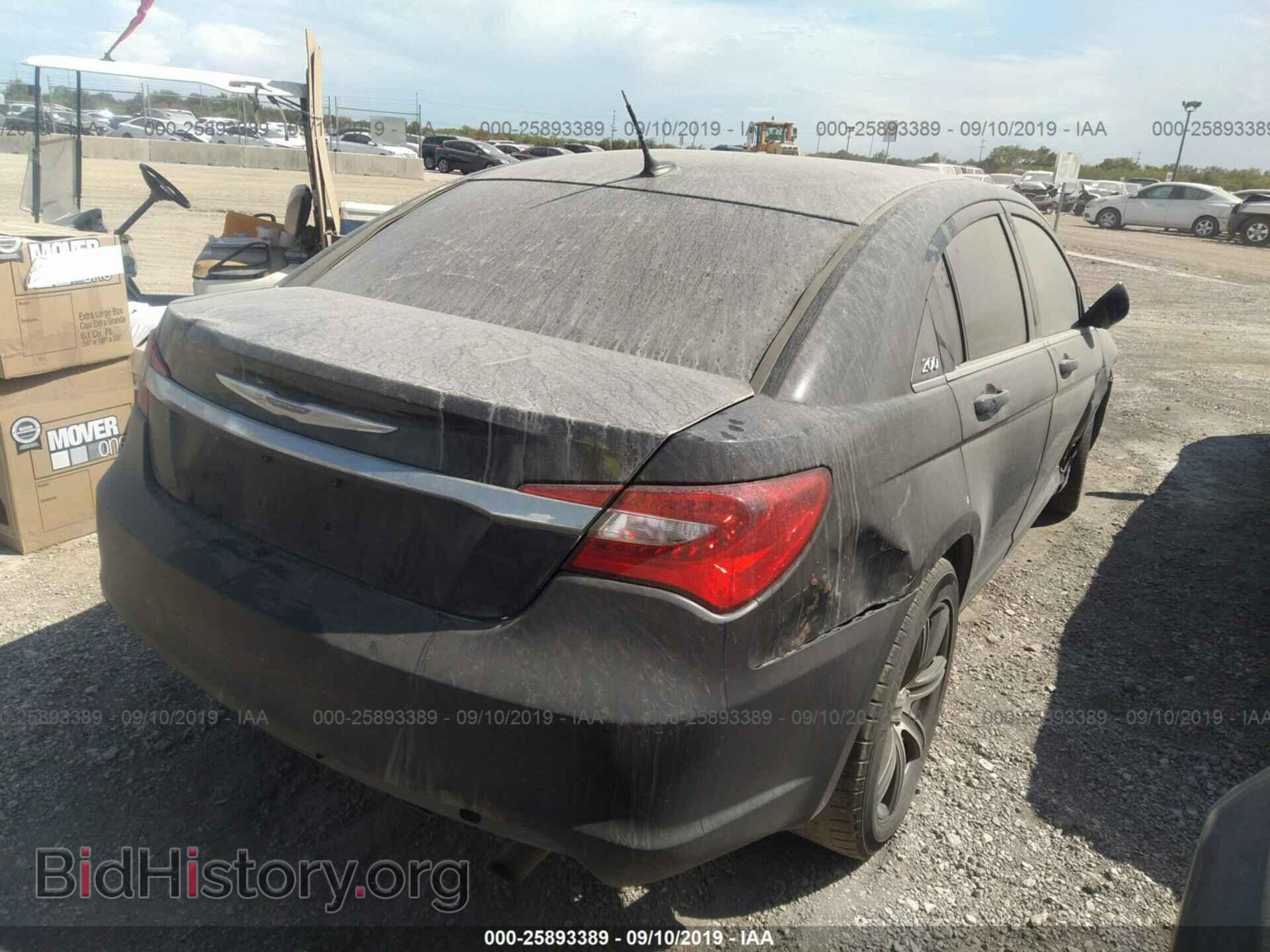 2012 CHRYSLER 200 - VIN: 1C3CCBBB7CN288304 - Фото 4