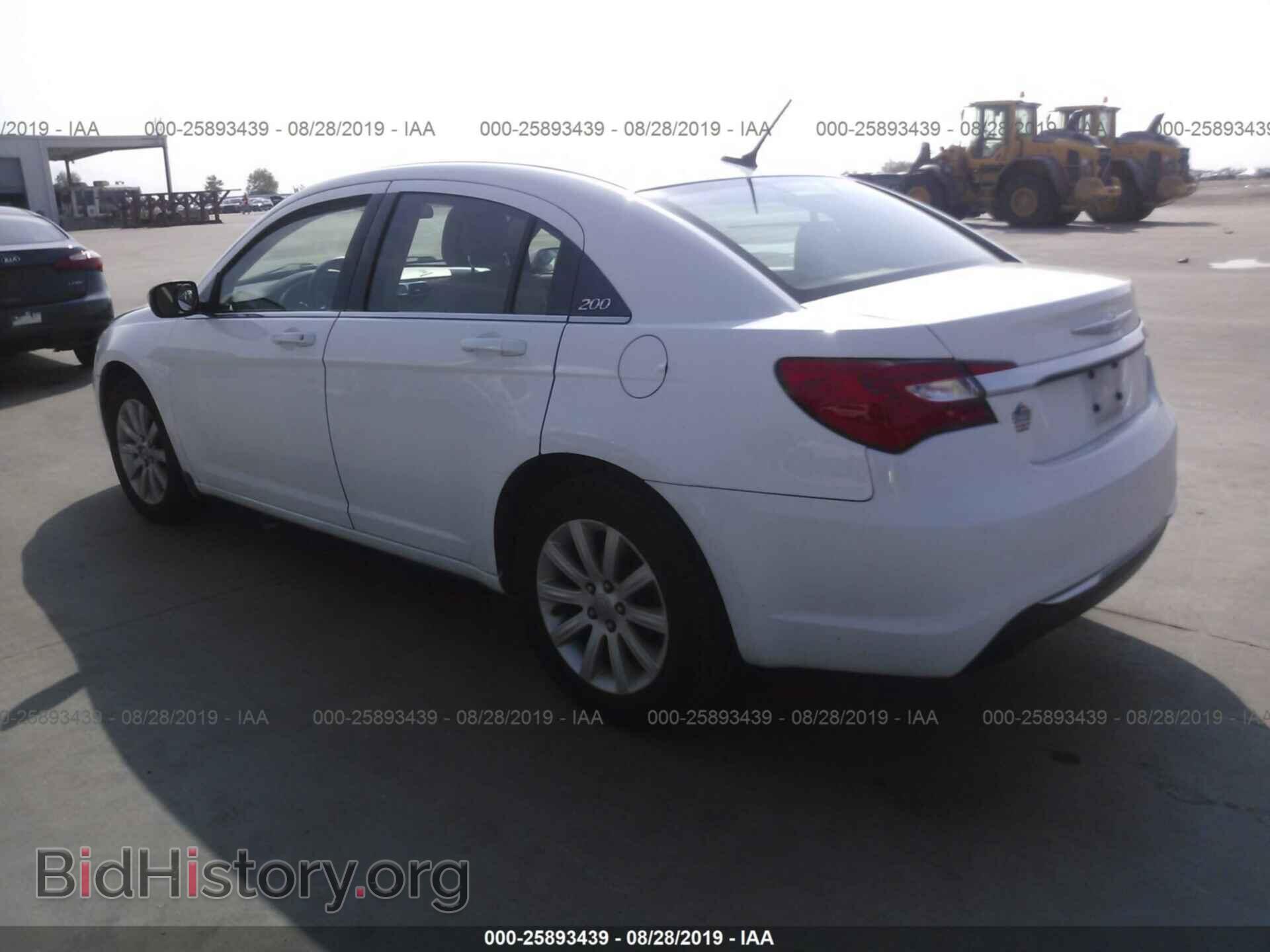 2013 CHRYSLER 200 - VIN: 1C3CCBBB2DN592657 - Photo 3