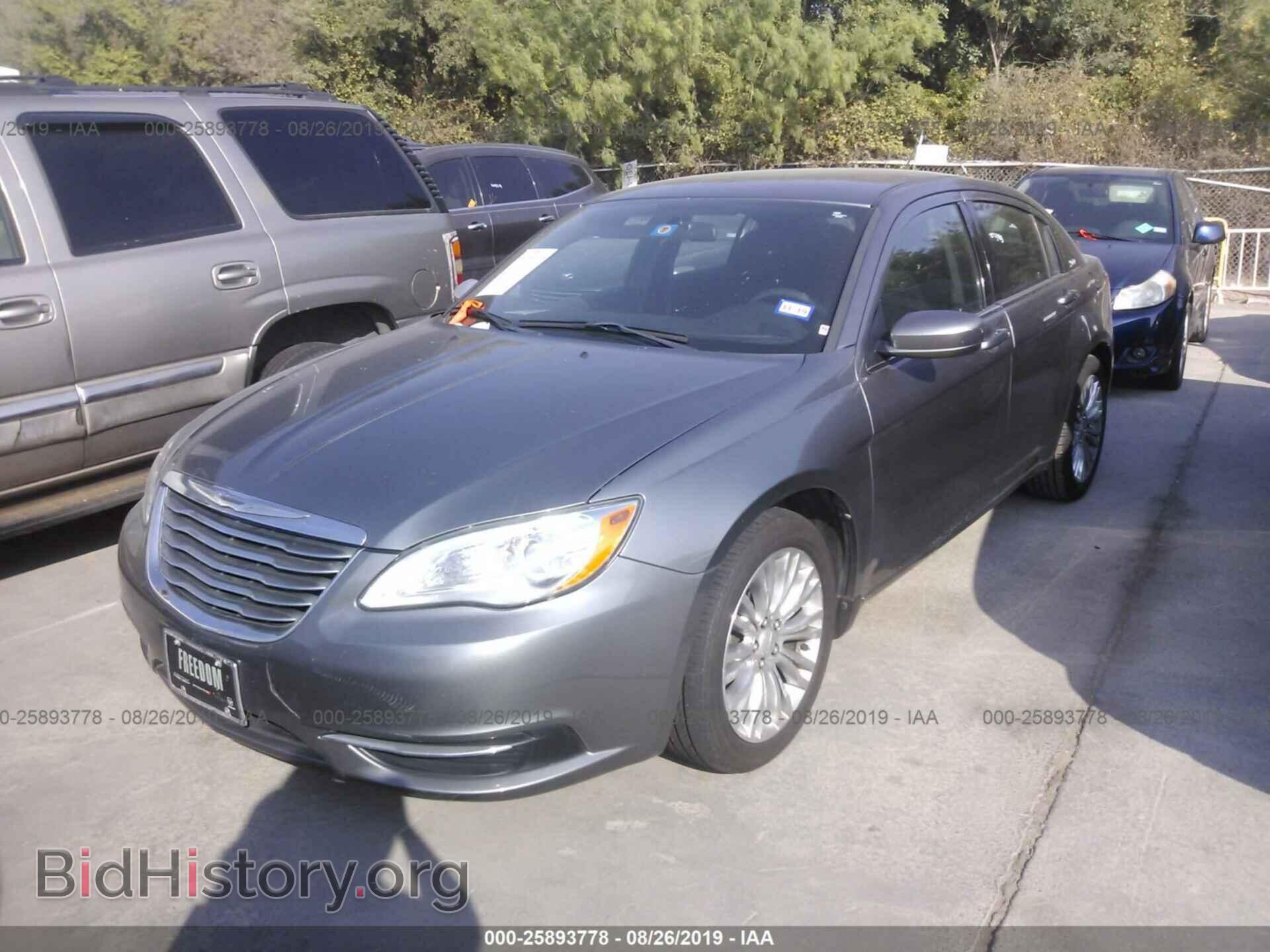 2013 CHRYSLER 200 - VIN: 1C3CCBAB1DN671691 - Photo 2