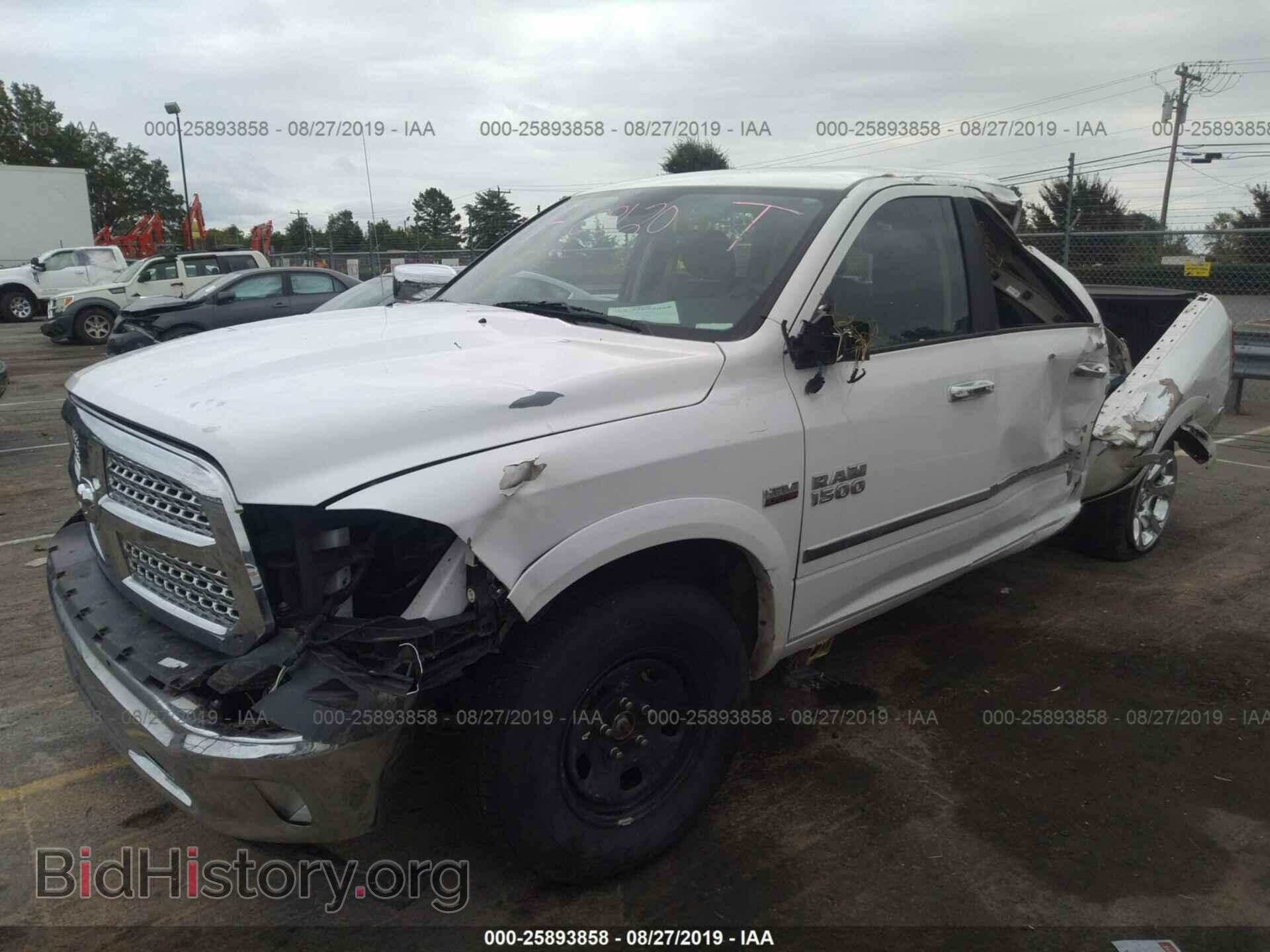 2017 RAM 1500 - VIN: 1C6RR7VT8HS764131 - Photo 2