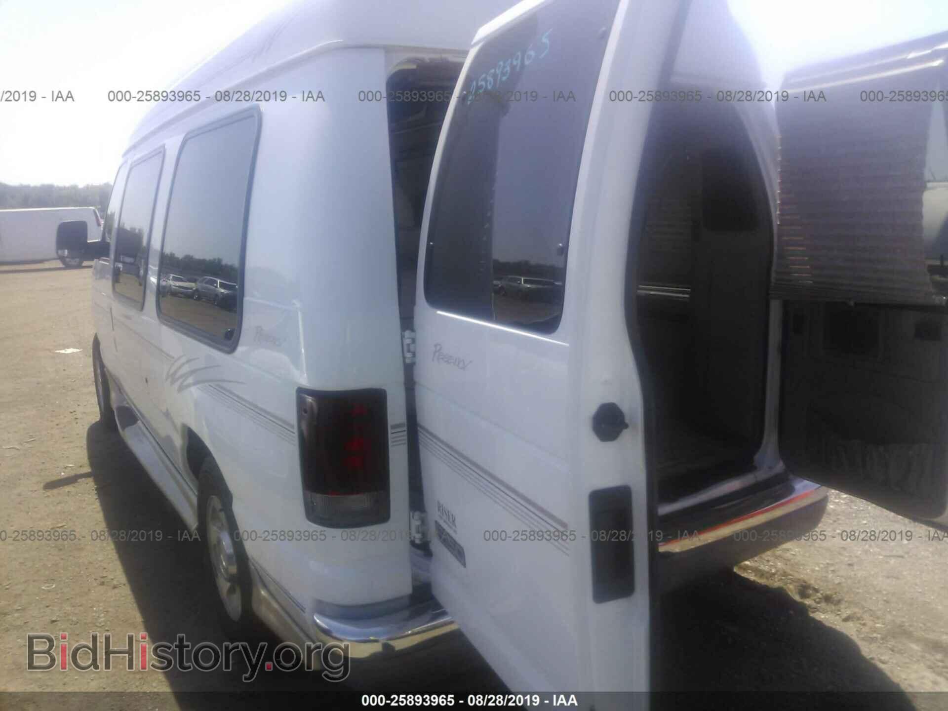 2004 FORD ECONOLINE - VIN: 1FDRE14L74HA92102 - Photo 3