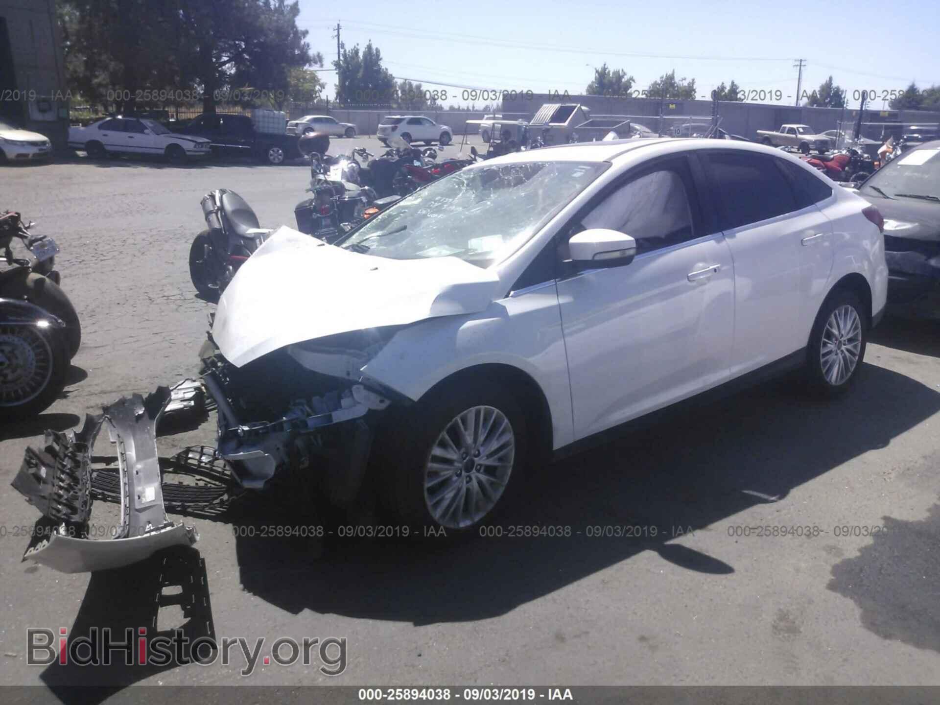2016 FORD FOCUS - VIN: 1FADP3J27GL301720 - Фото 2