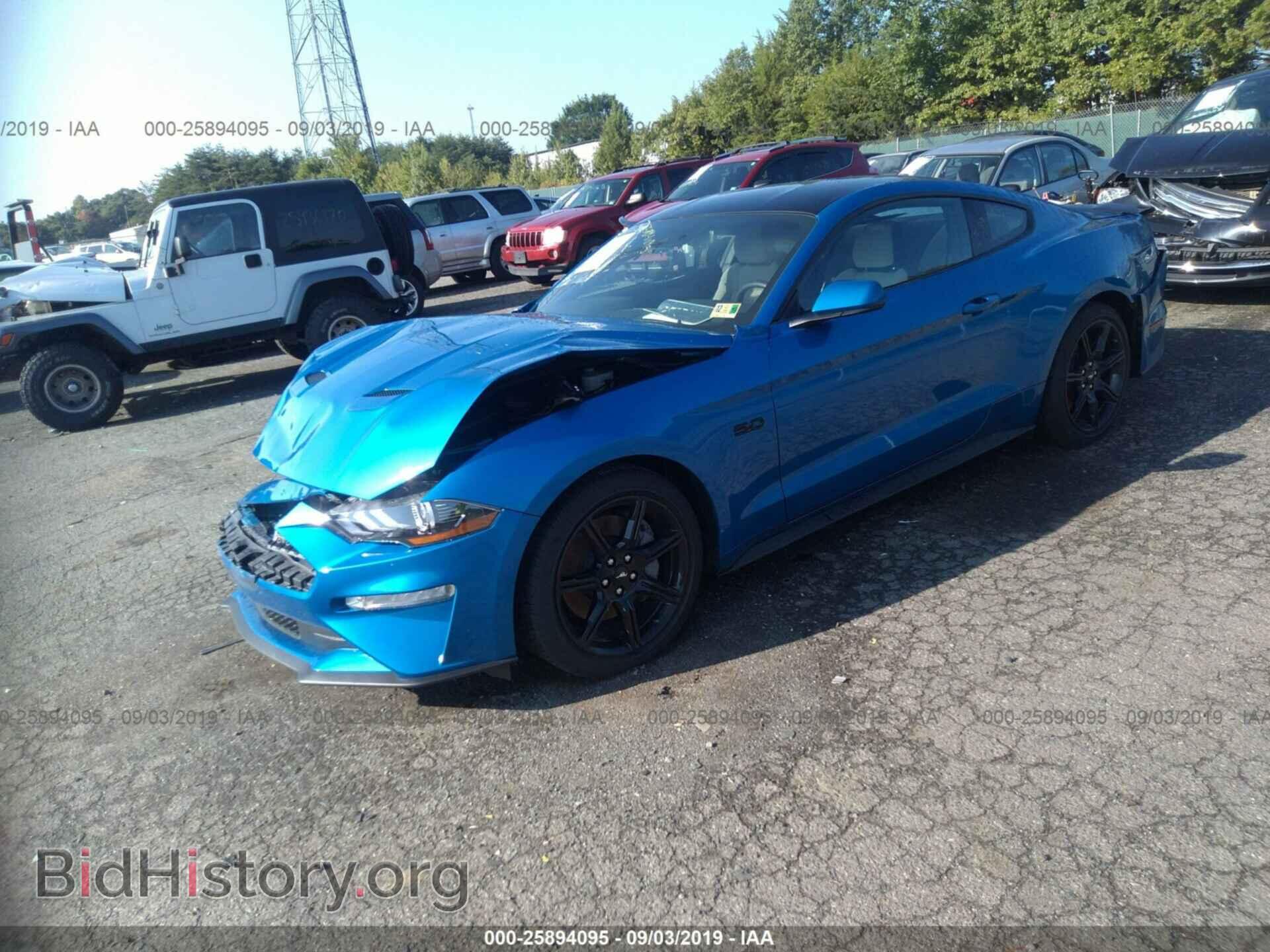 2019 FORD MUSTANG - VIN: 1FA6P8CF4K5129746 - Фото 2