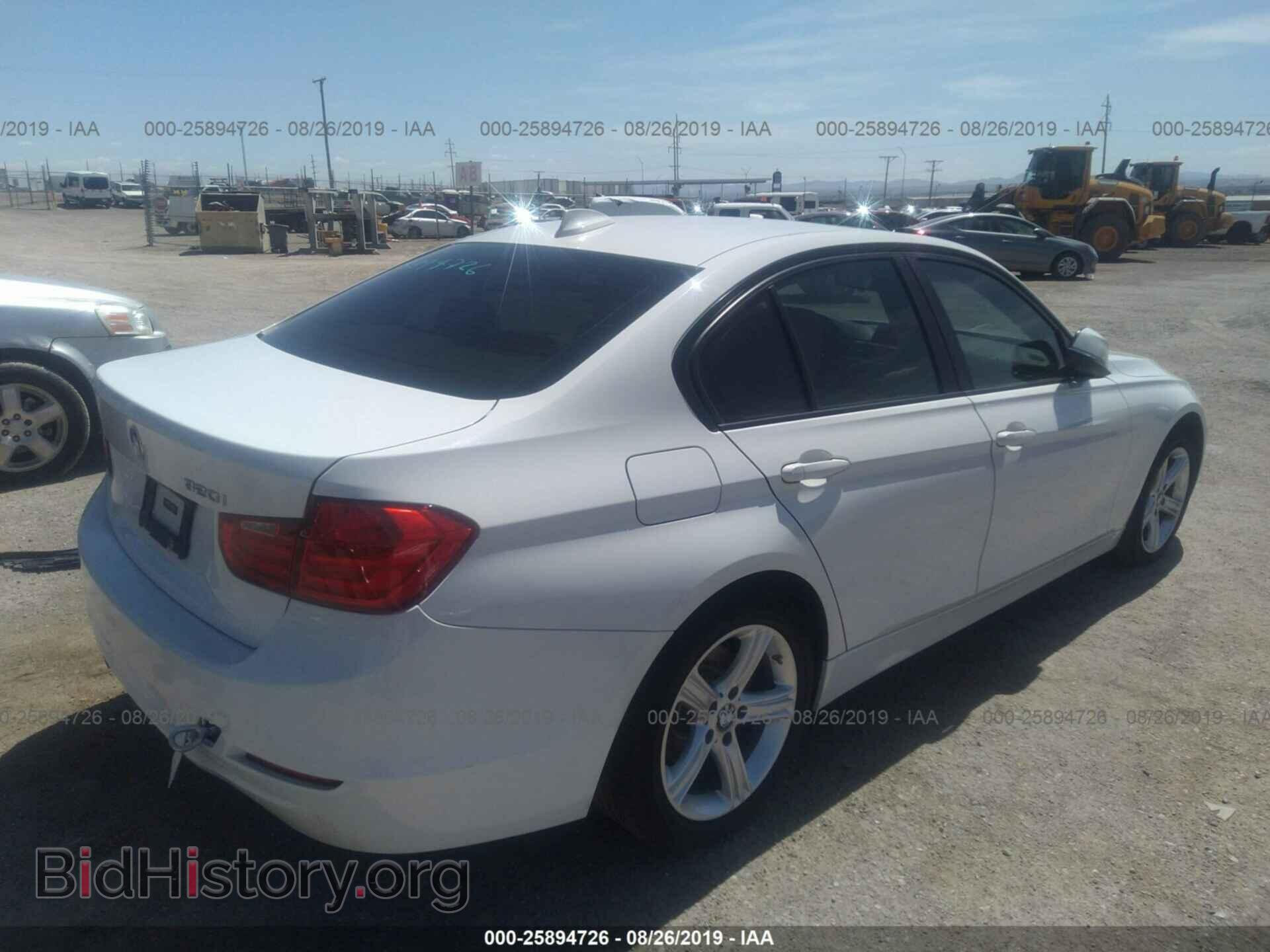 2013 BMW 320 - VIN: WBA3B1C51DK128730 - Photo 4