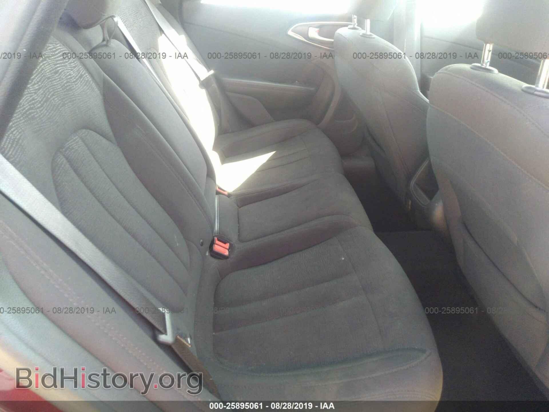 2016 CHRYSLER 200 - VIN: 1C3CCCAB0GN165165 - Фото 8