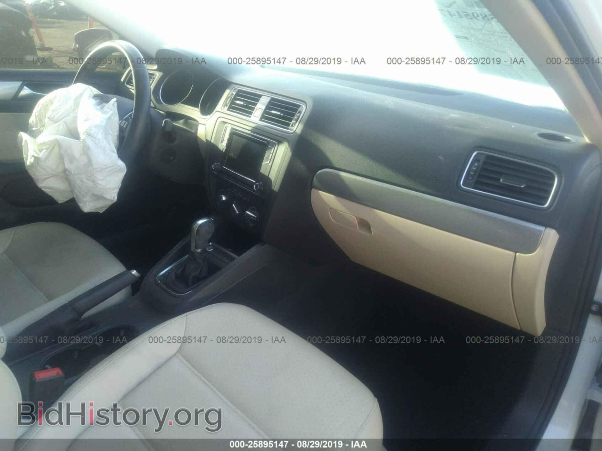 2017 VOLKSWAGEN JETTA - VIN: 3VWDB7AJ9HM325683 - Фото 5