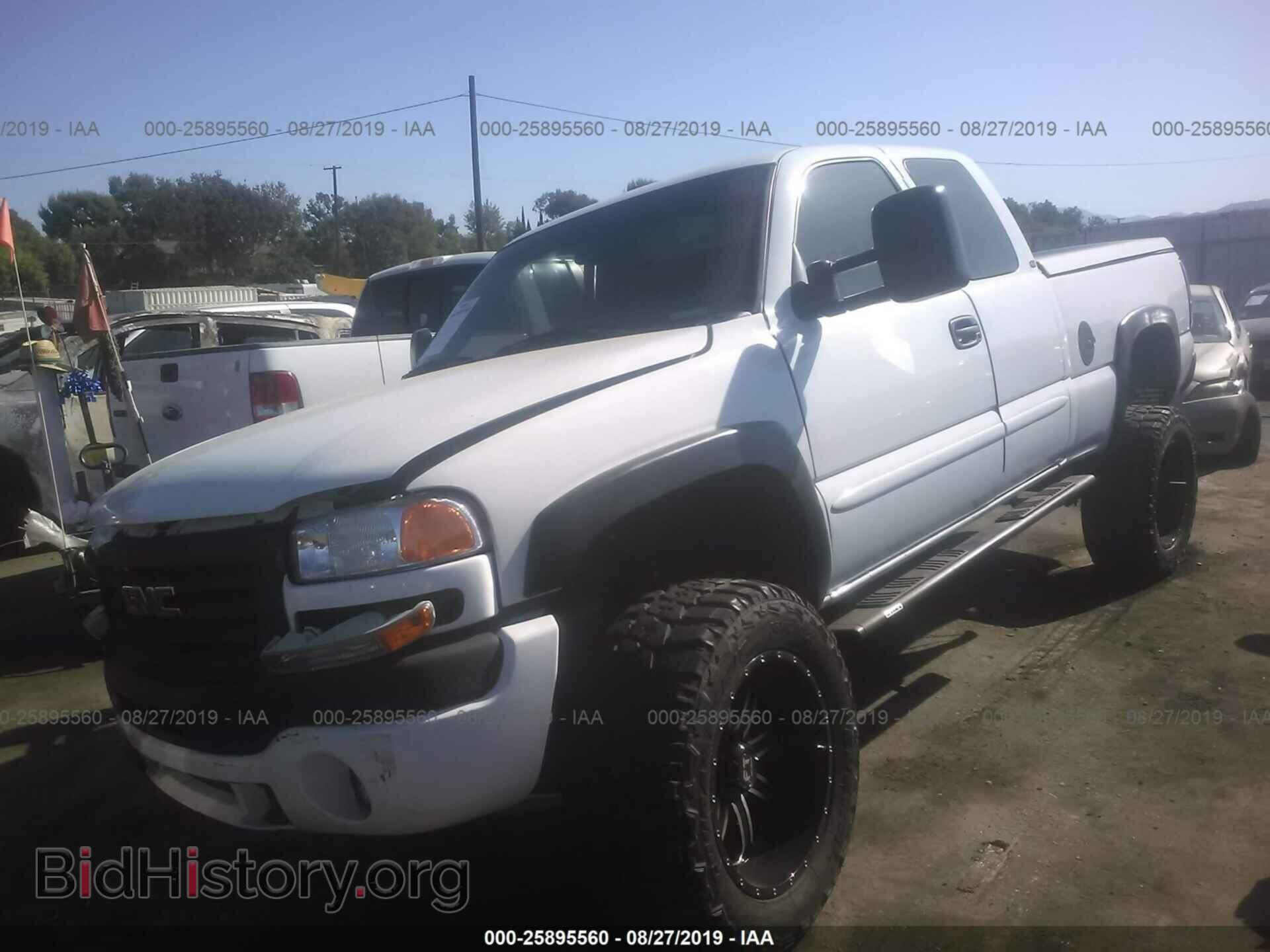 2003 GMC NEW SIERRA - VIN: 2GTEC19V431276594 - Фото 2