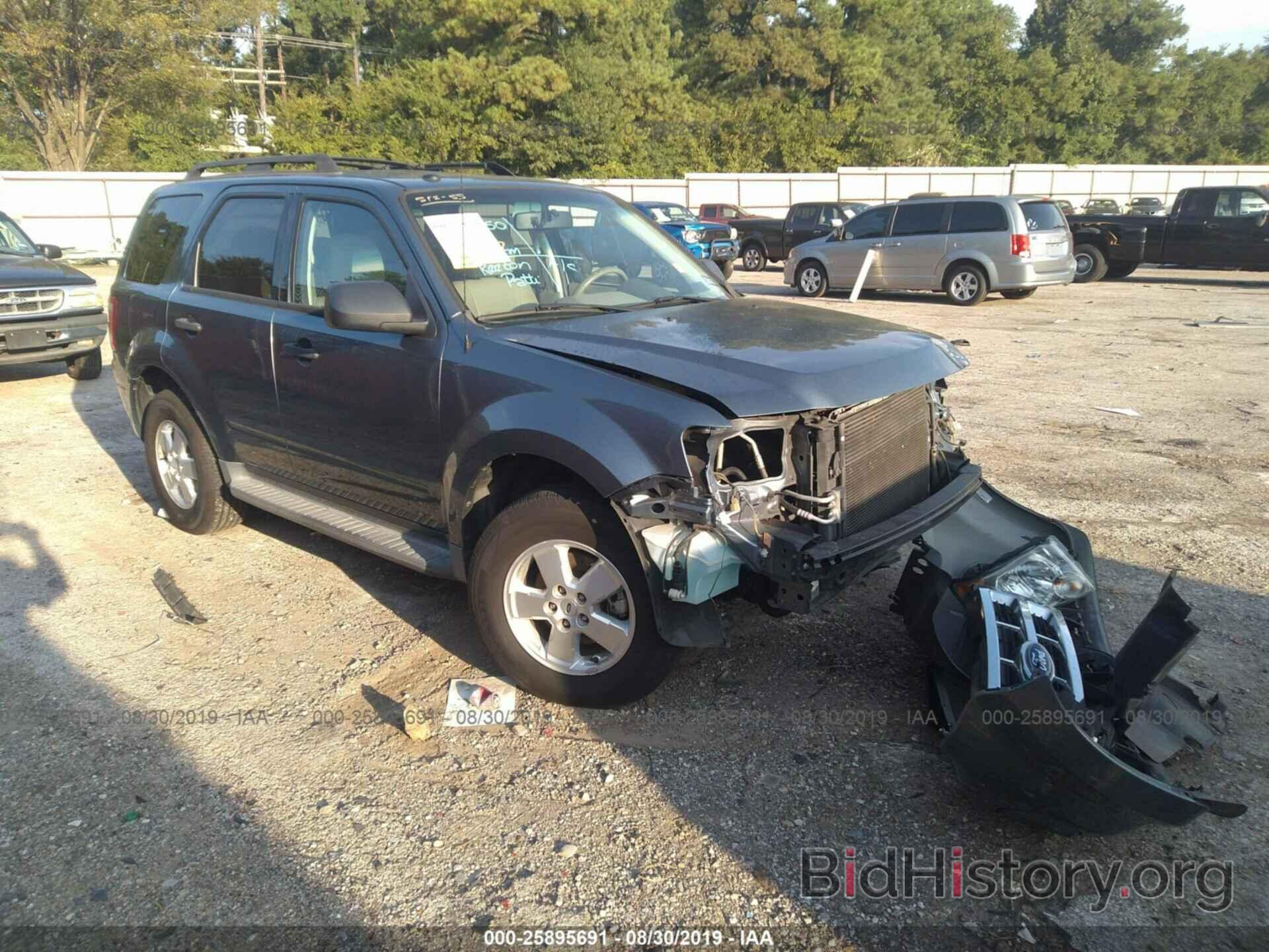 Photo 1FMCU0DG4BKA81225 - FORD ESCAPE 2011