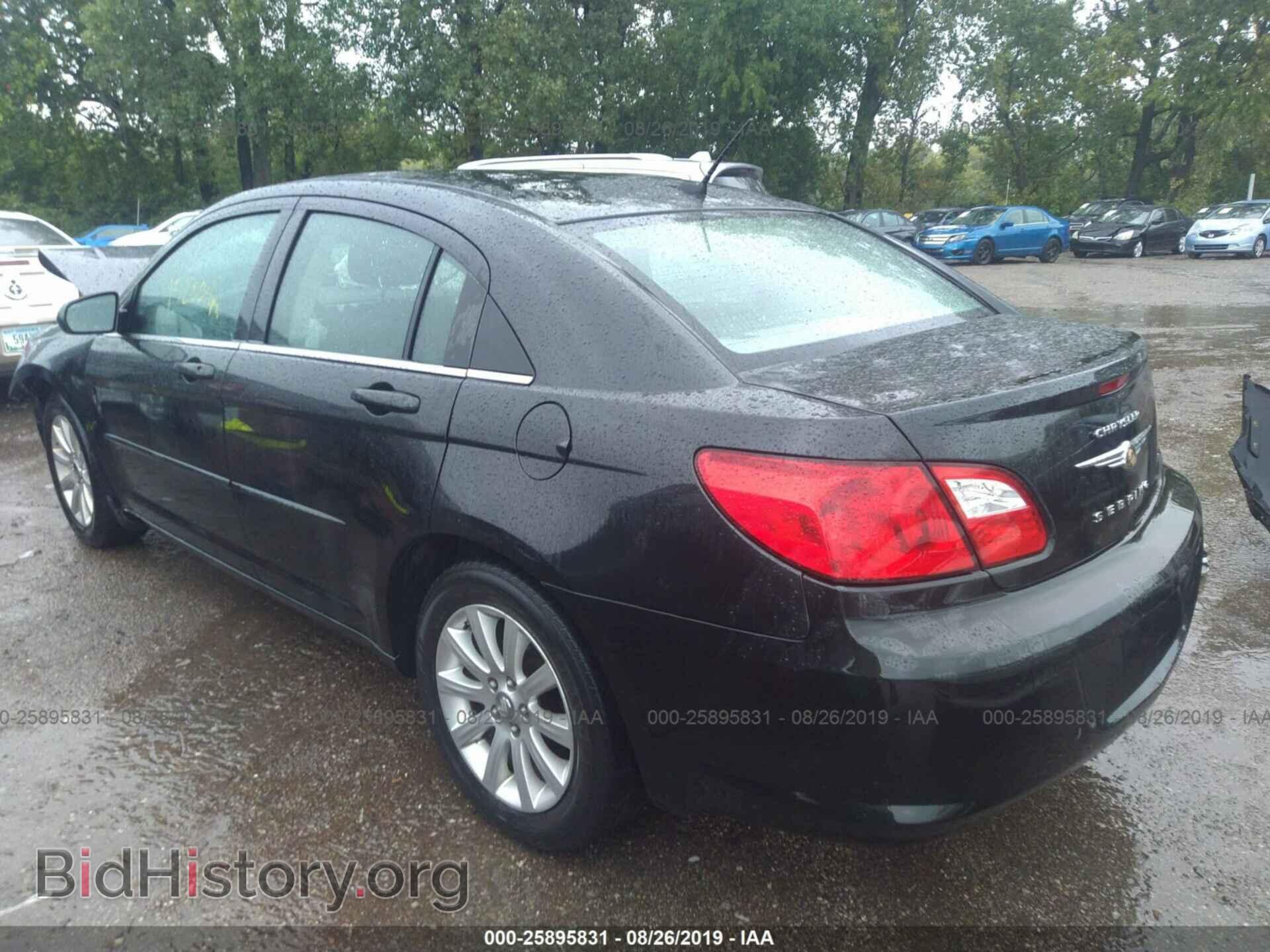 2010 CHRYSLER SEBRING - VIN: 1C3CC5FB0AN145896 - Фото 3