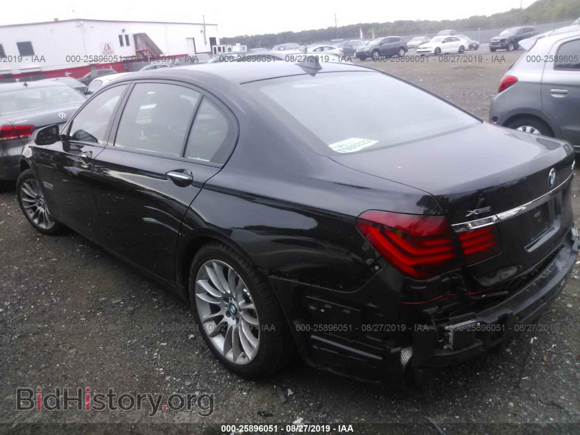2015 BMW 740 - VIN: WBAYF4C52FGS99424 - Фото 3