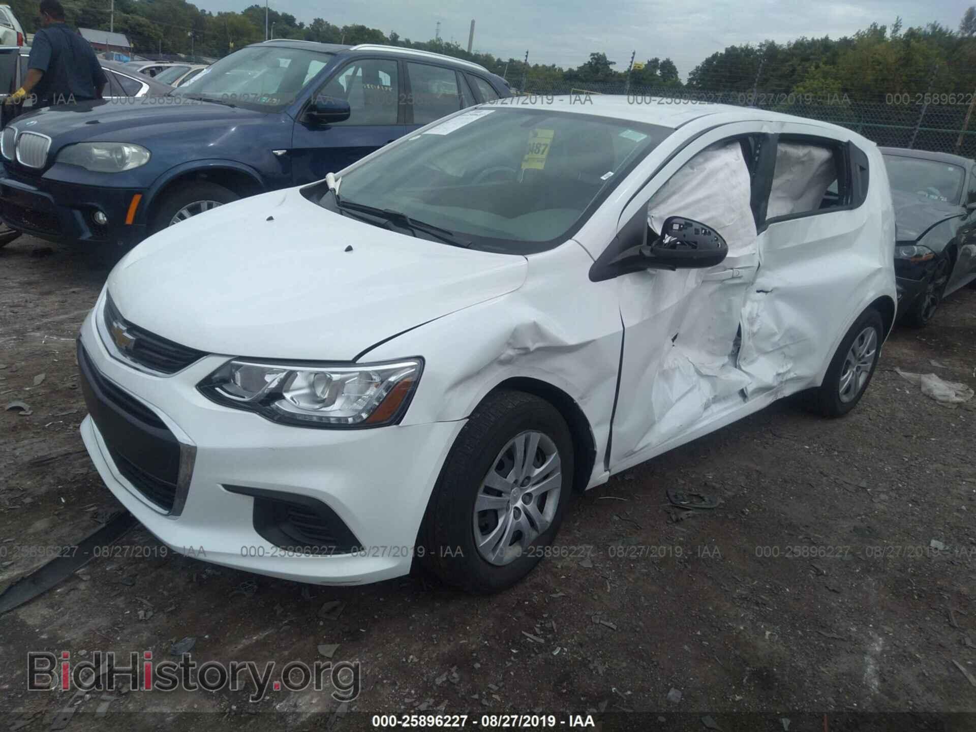 2017 CHEVROLET SONIC - VIN: 1G1JG6SG4H4165883 - Фото 2