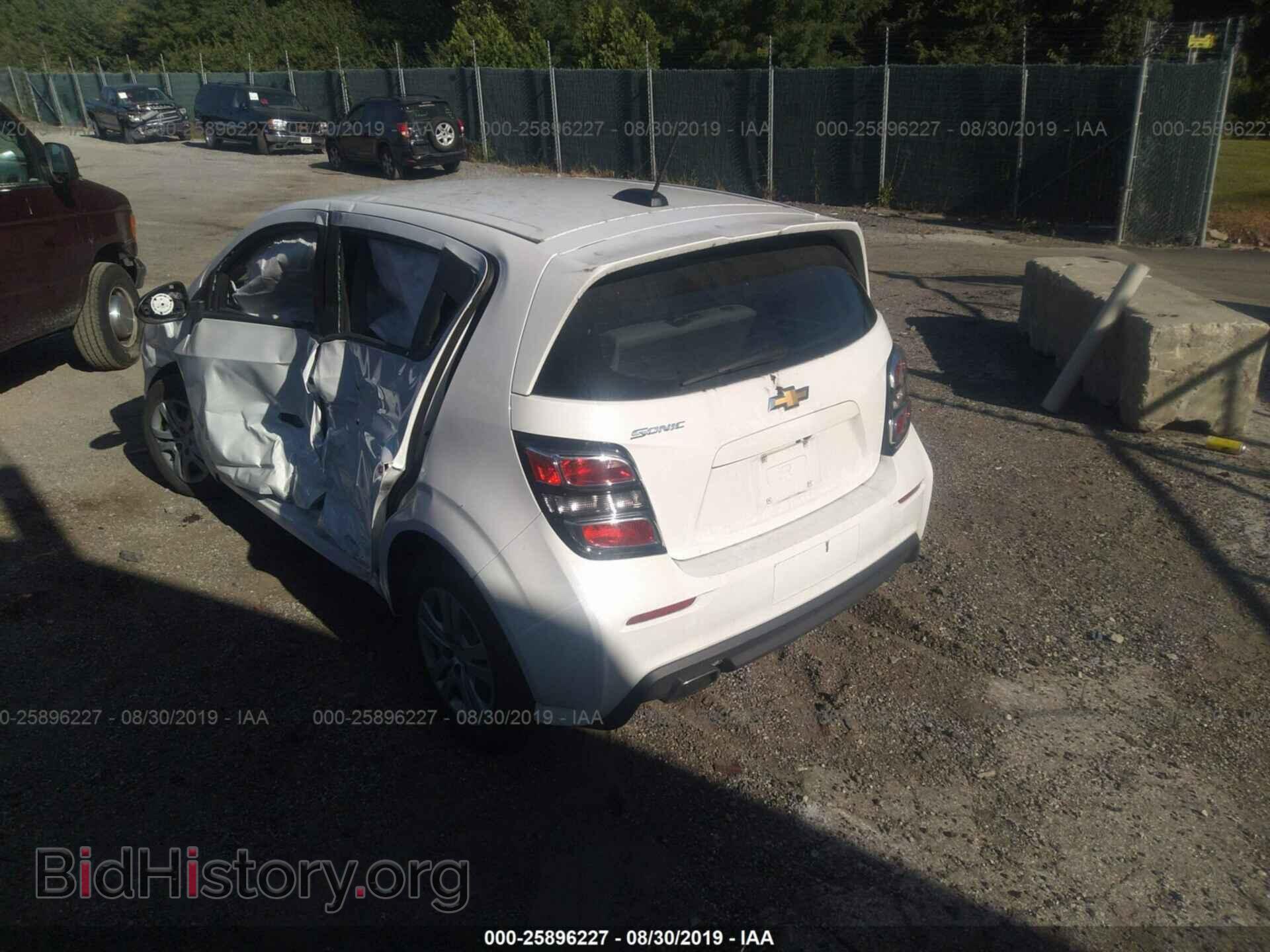 2017 CHEVROLET SONIC - VIN: 1G1JG6SG4H4165883 - Фото 3
