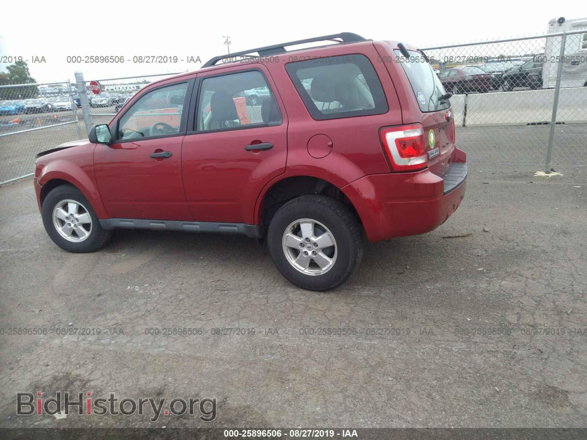 2011 FORD ESCAPE - VIN: 1FMCU0C71BKB82739 - Photo 3