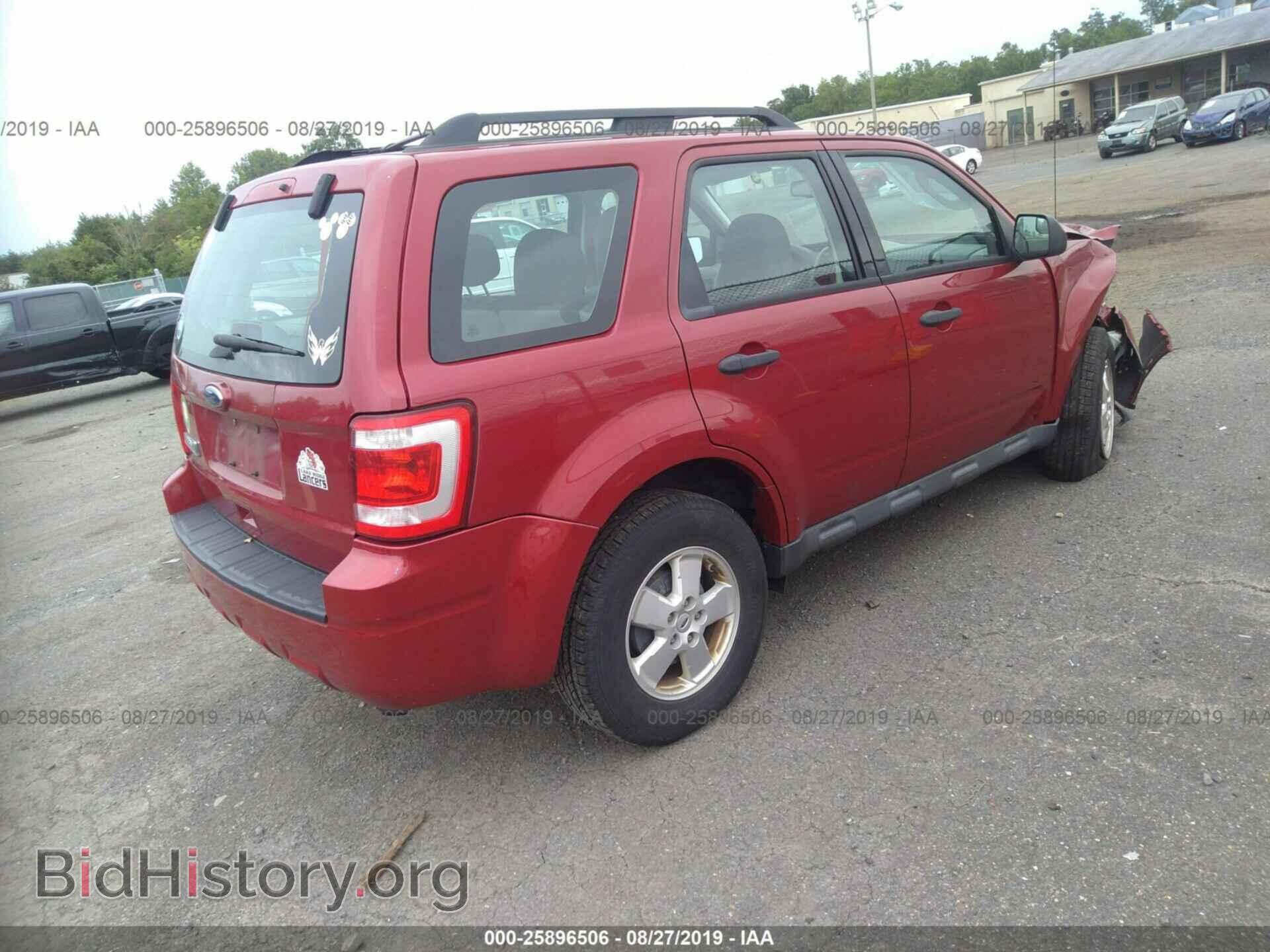 2011 FORD ESCAPE - VIN: 1FMCU0C71BKB82739 - Photo 4