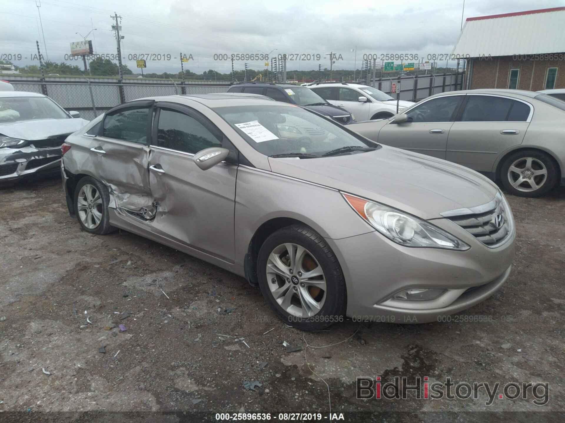 Photo 5NPEC4AC7BH108456 - HYUNDAI SONATA 2011