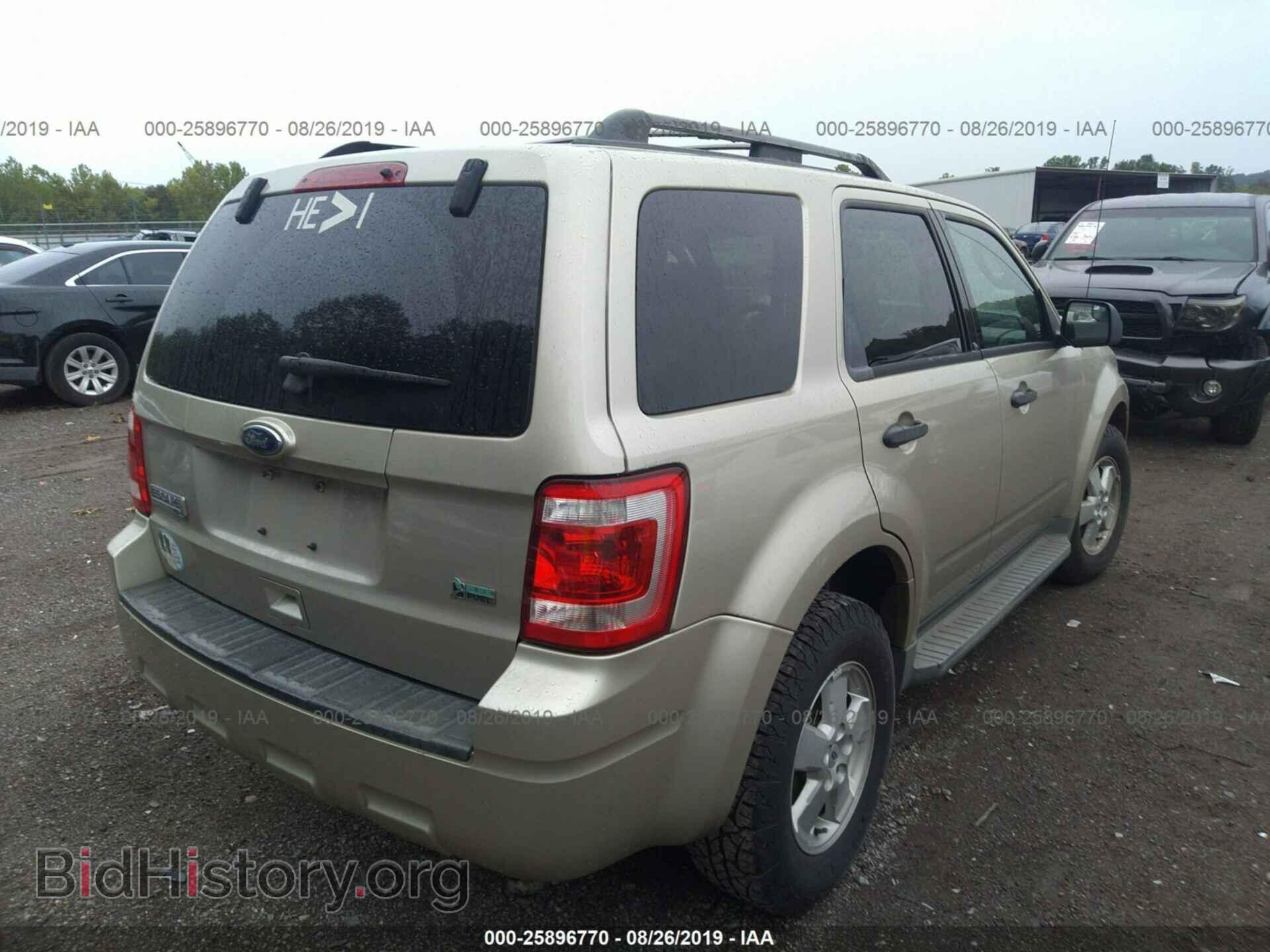 2011 FORD ESCAPE - VIN: 1FMCU9DG8BKA06077 - Photo 4