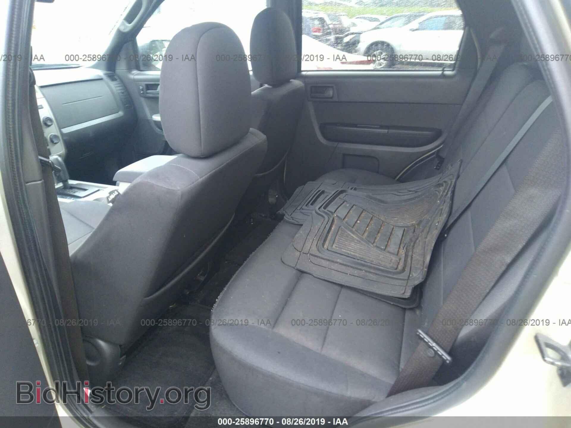 2011 FORD ESCAPE - VIN: 1FMCU9DG8BKA06077 - Photo 8