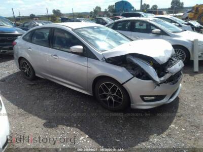 2016 Ford FOCUS SE, silver — VIN 1FADP3F20GL313328, IAAI