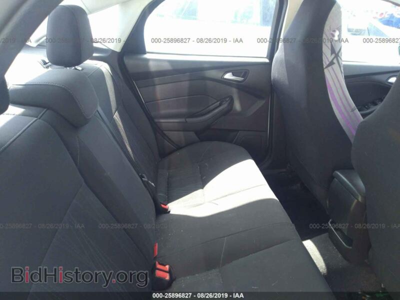 2016 Ford FOCUS (VIN 1FADP3F20GL313328) — photo 8 of 10