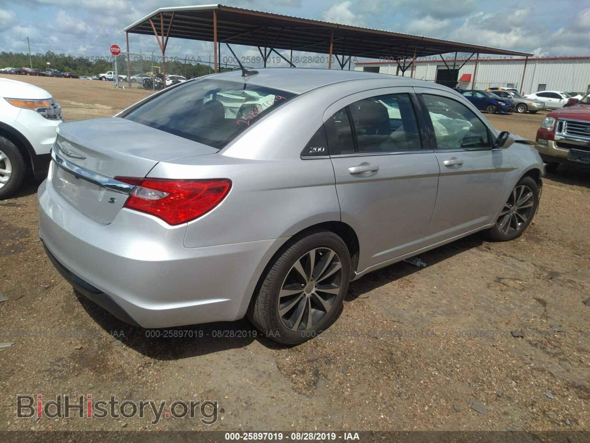 2012 CHRYSLER 200 - VIN: 1C3CCBBG4CN304065 - Photo 4