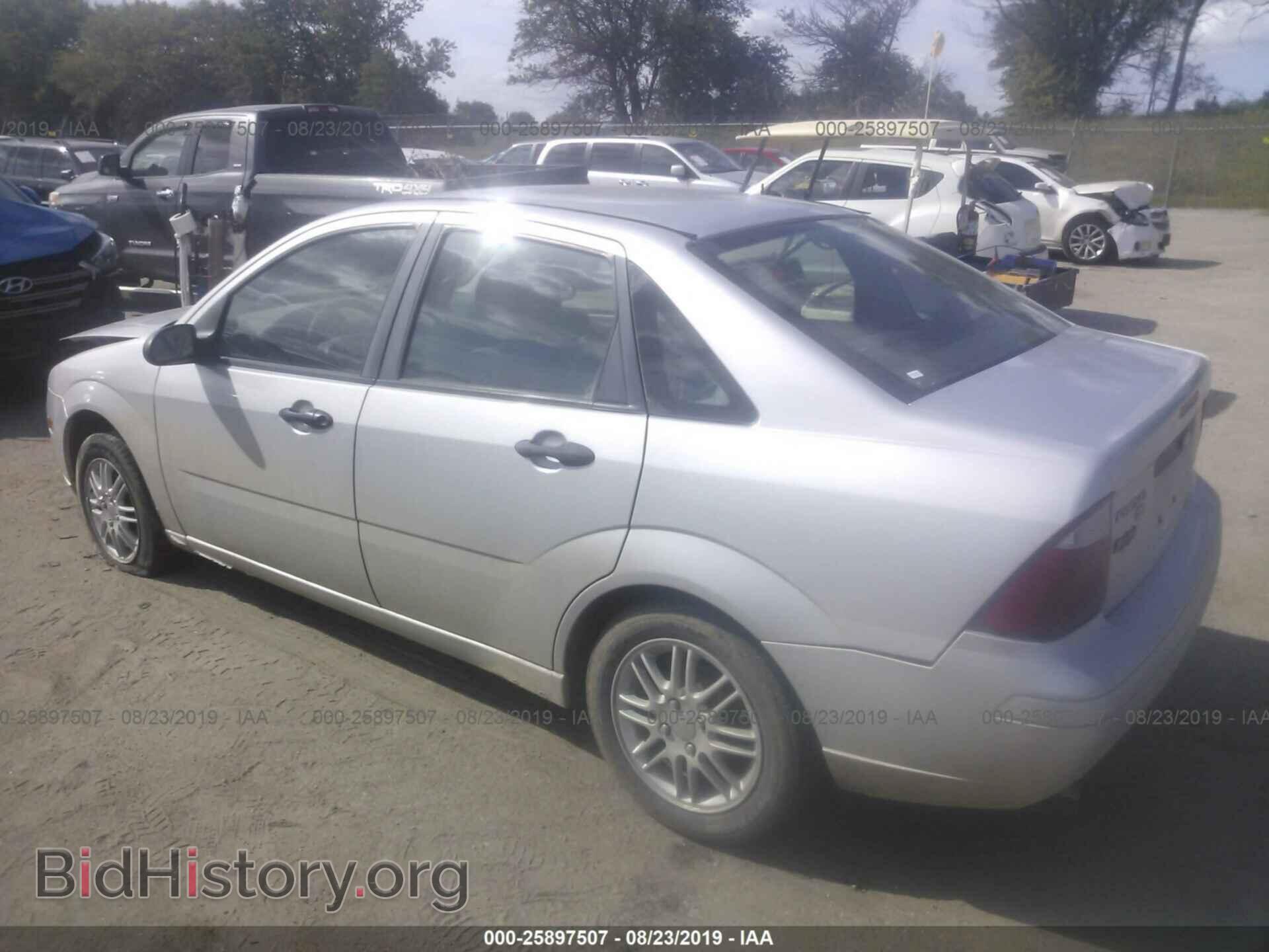 2007 FORD FOCUS - VIN: 1FAHP34N37W357613 - Фото 3