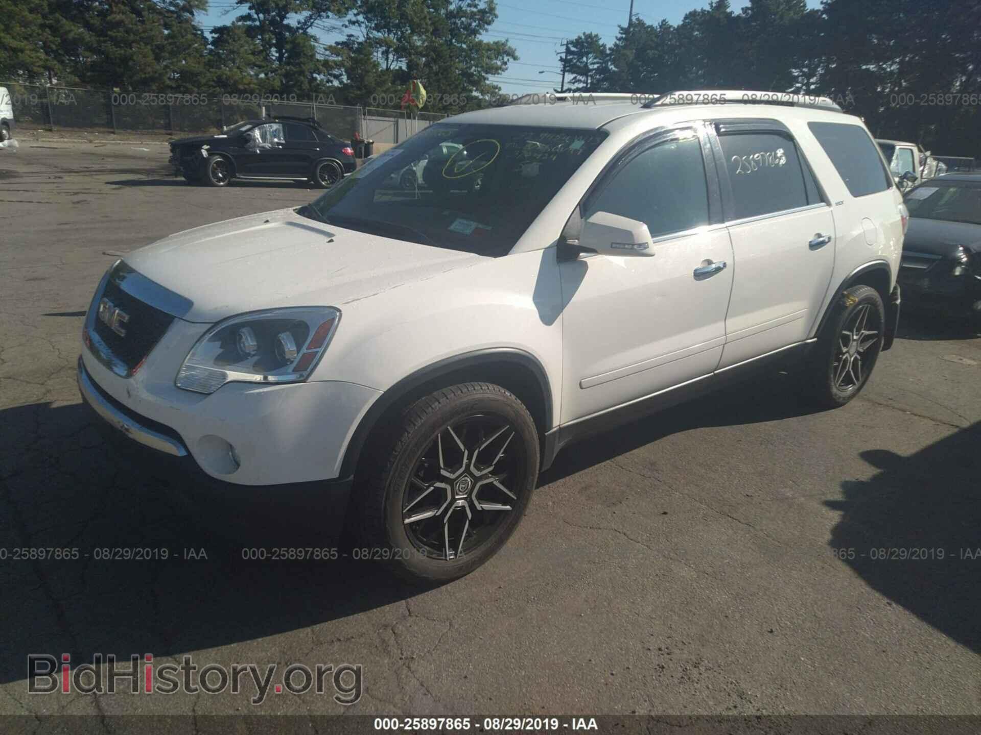 2011 GMC ACADIA - VIN: 1GKKVRED9BJ370424 - Фото 2