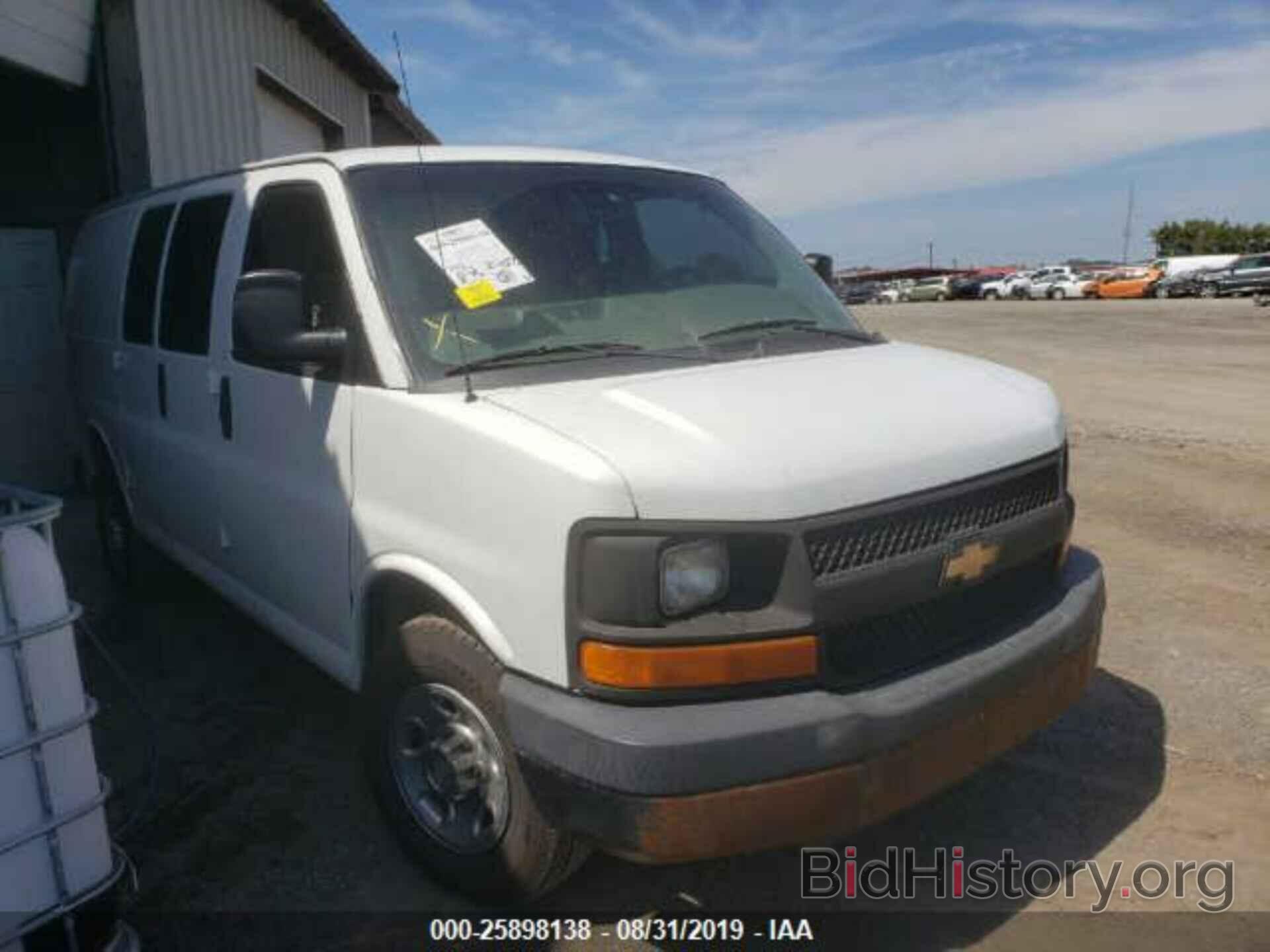 Фотография 1GCWGFBA2B1131166 - CHEVROLET EXPRESS CARGO VAN 2011