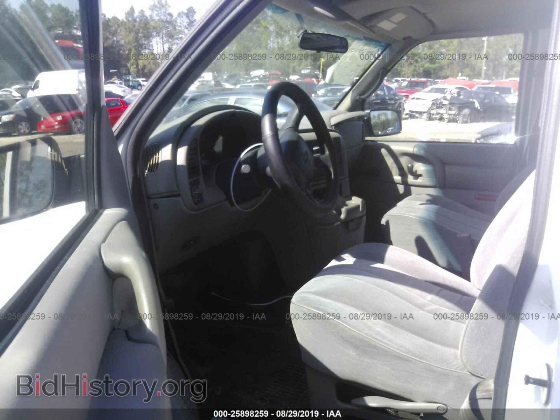 2000 CHEVROLET ASTRO - VIN: 1GCDM19W3YB181596 - Фото 5