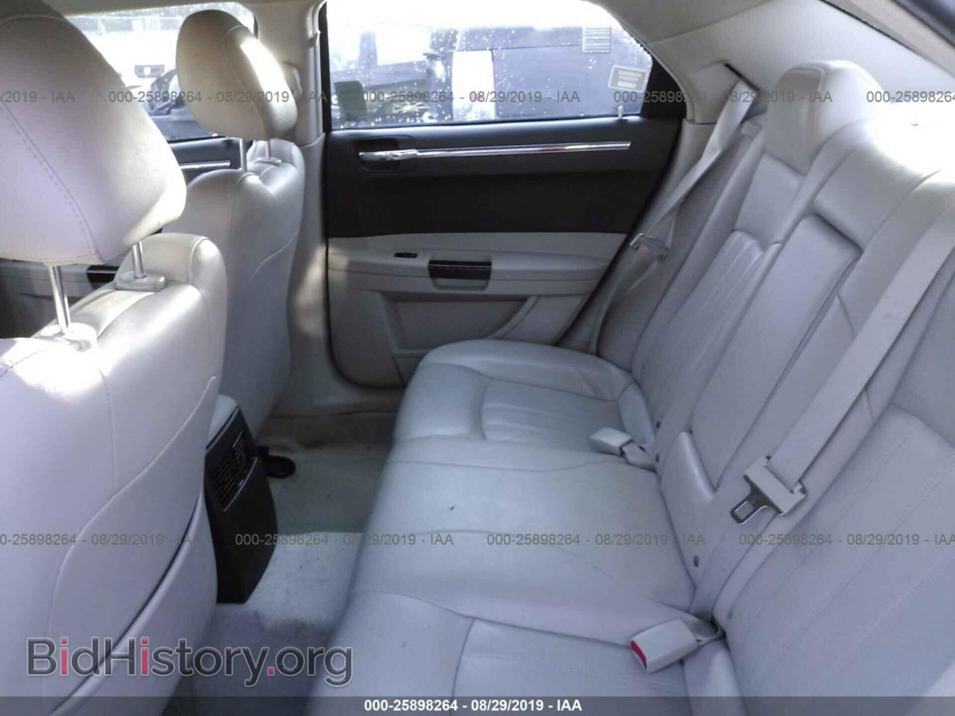 2006 CHRYSLER 300C - VIN: 2C3KA63H06H153948 - Фото 8