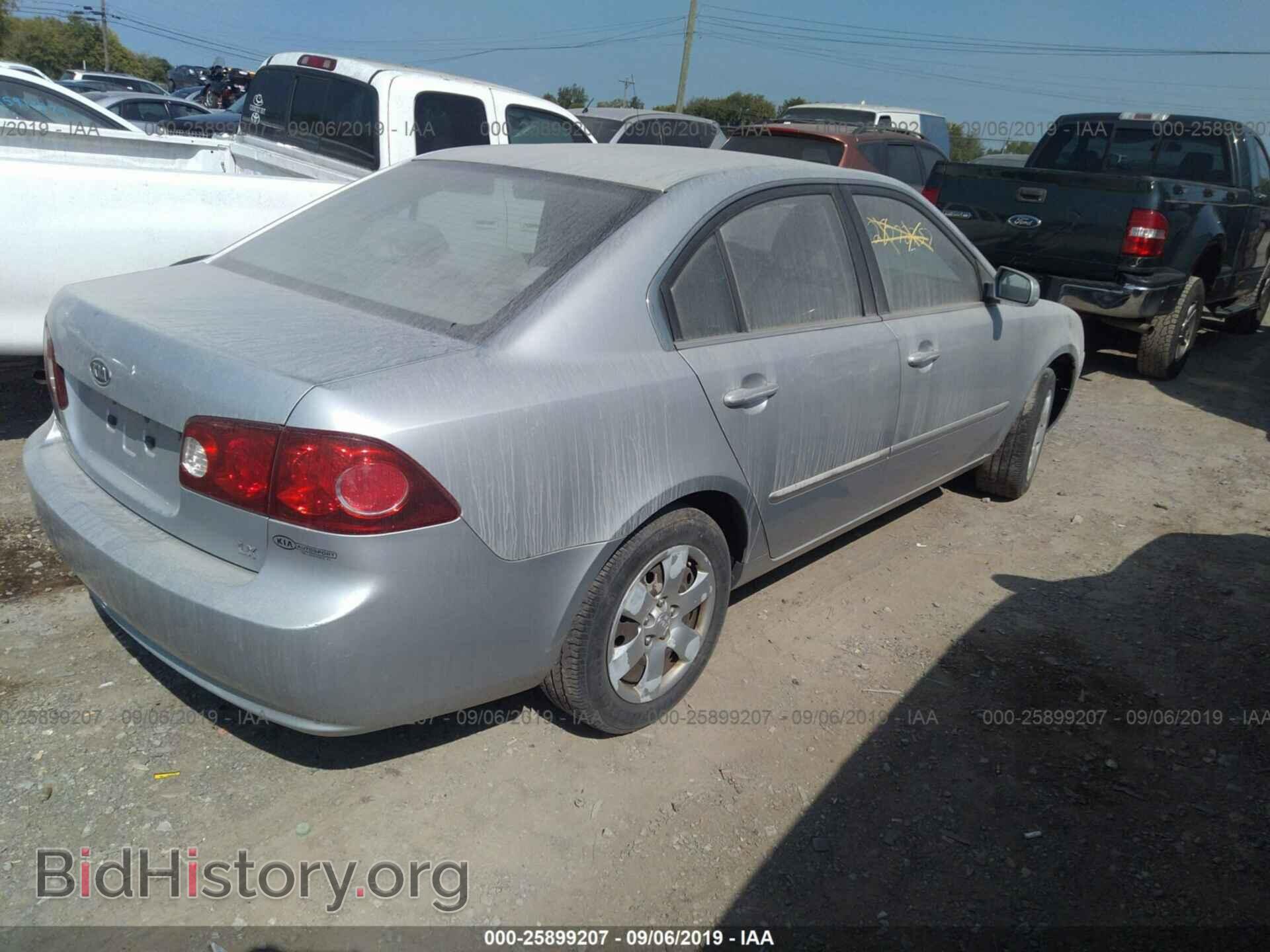 2006 KIA OPTIMA - VIN: KNAGE123565049202 - Фото 4