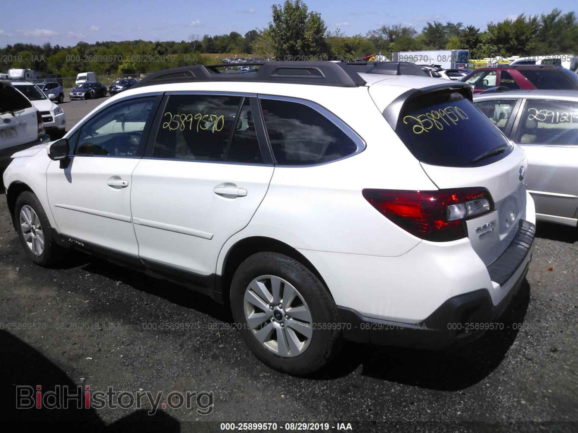 2018 SUBARU OUTBACK - VIN: 4S4BSADC5J3219772 - Фото 3