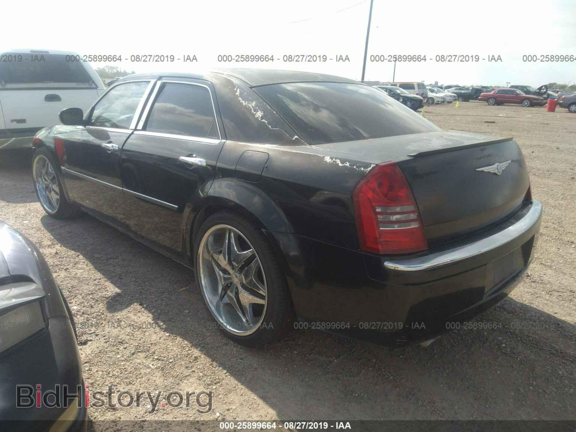 2005 CHRYSLER 300C - VIN: 2C3JA63H85H105642 - Фото 3