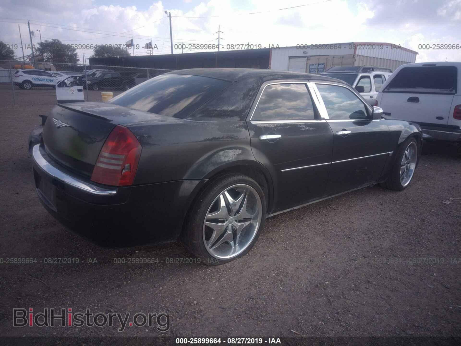 2005 CHRYSLER 300C - VIN: 2C3JA63H85H105642 - Фото 4