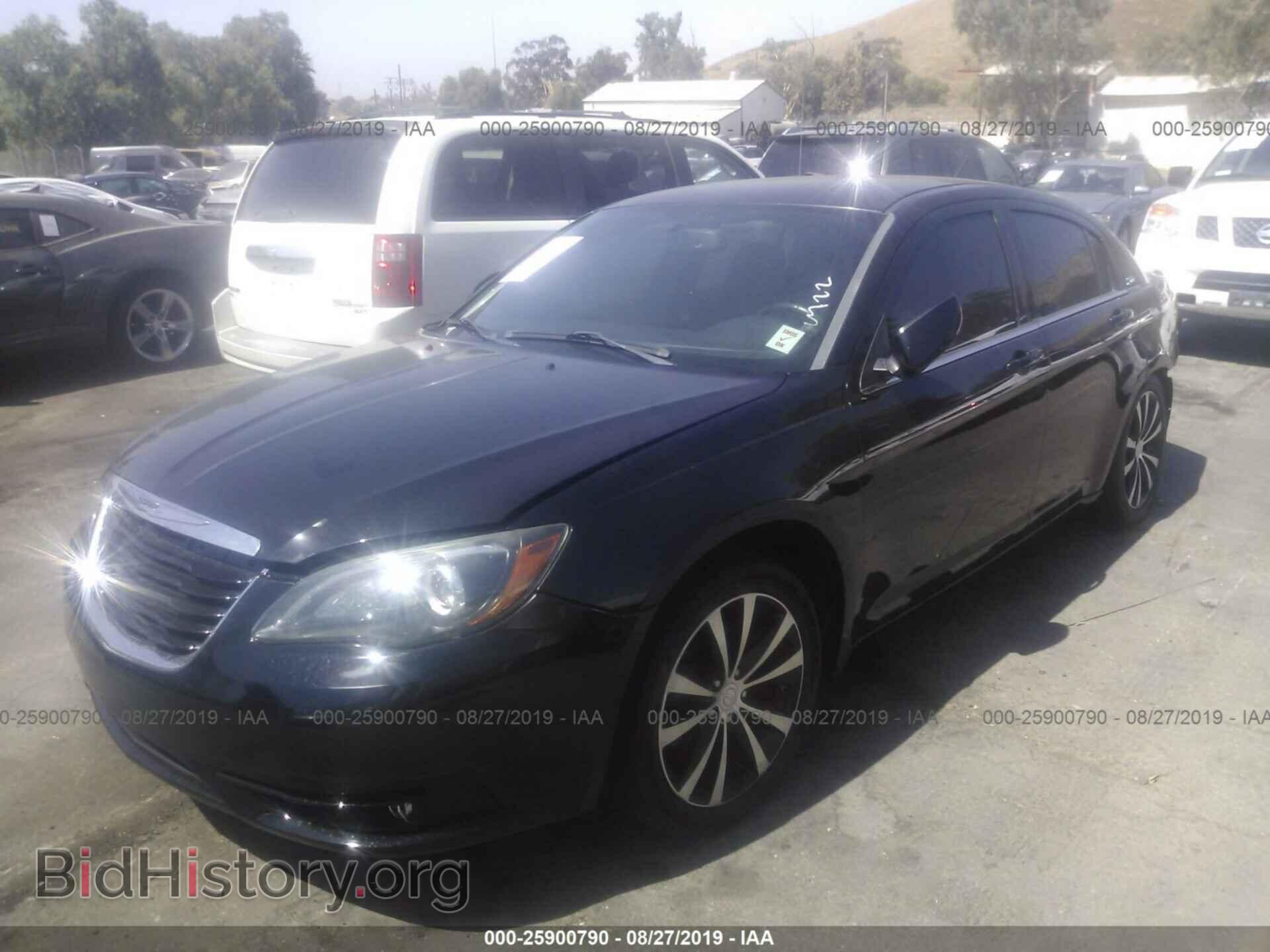 2012 Chrysler 200 - VIN: 1C3CCBBG6CN297829 - Photo 2