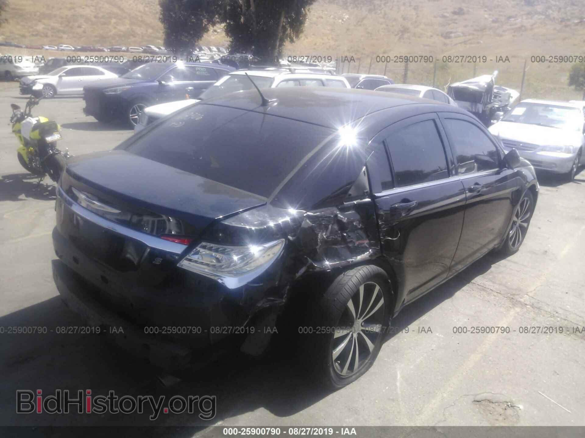 2012 Chrysler 200 - VIN: 1C3CCBBG6CN297829 - Photo 4