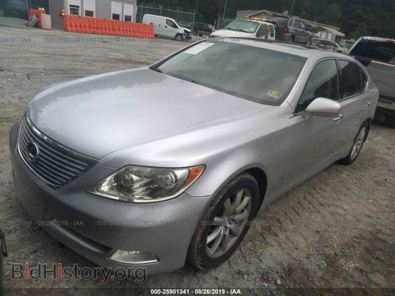 2008 Lexus LS (VIN JTHGL46F985023184) — photo 2 of 10