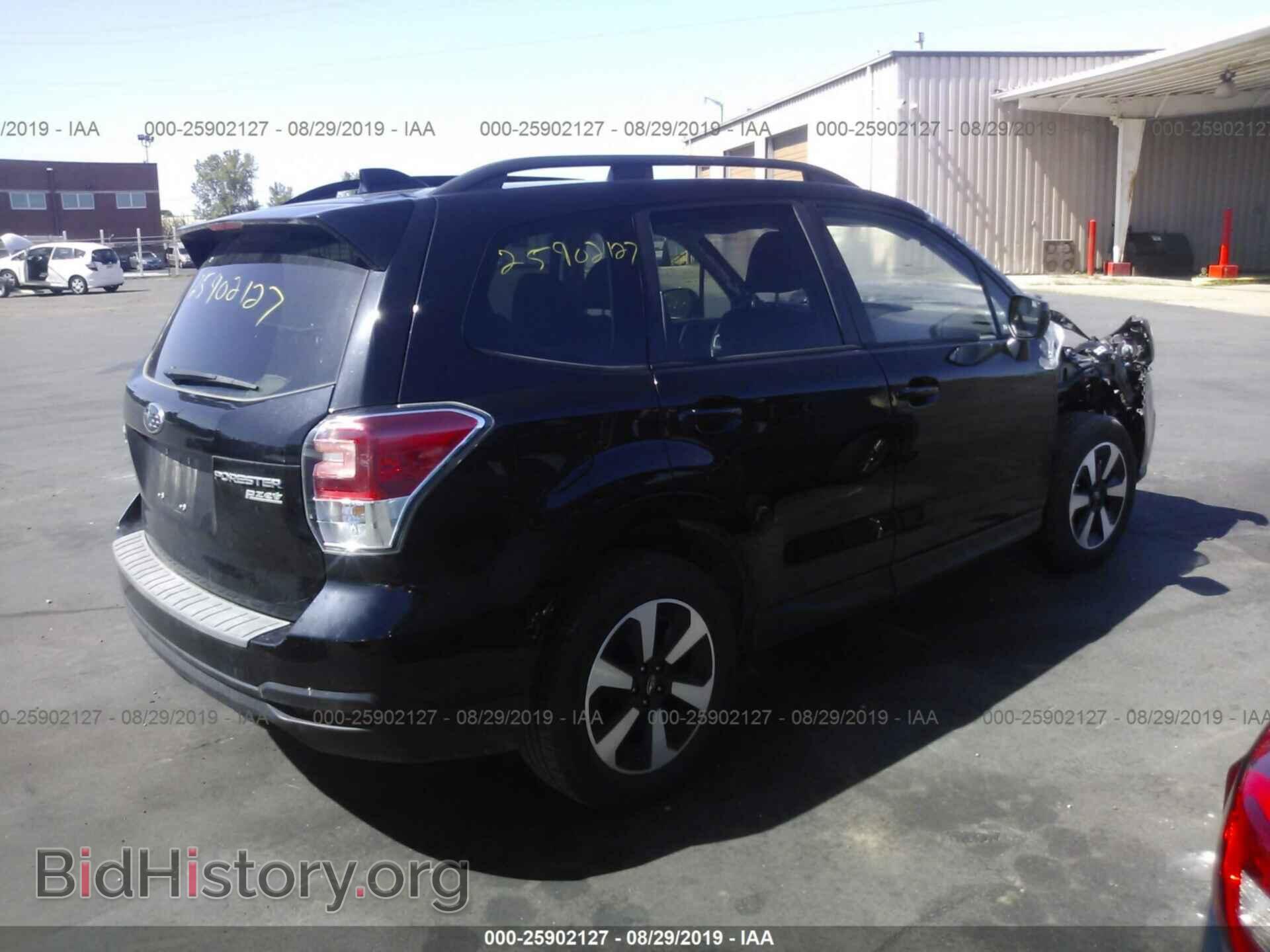 2017 SUBARU FORESTER - VIN: JF2SJAEC0HH807700 - Фото 4