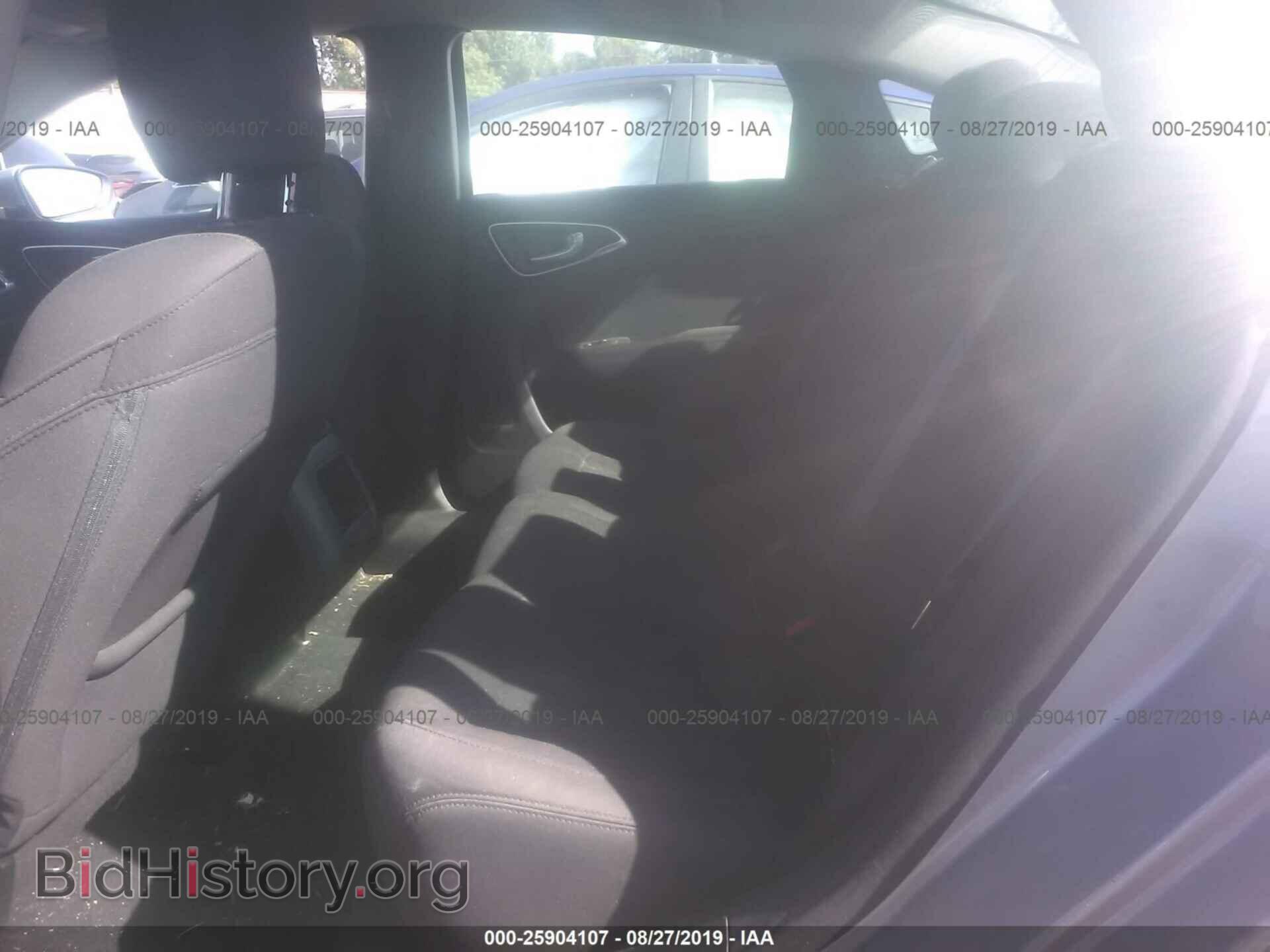 2015 CHRYSLER 200 - VIN: 1C3CCCAB7FN630636 - Фото 8