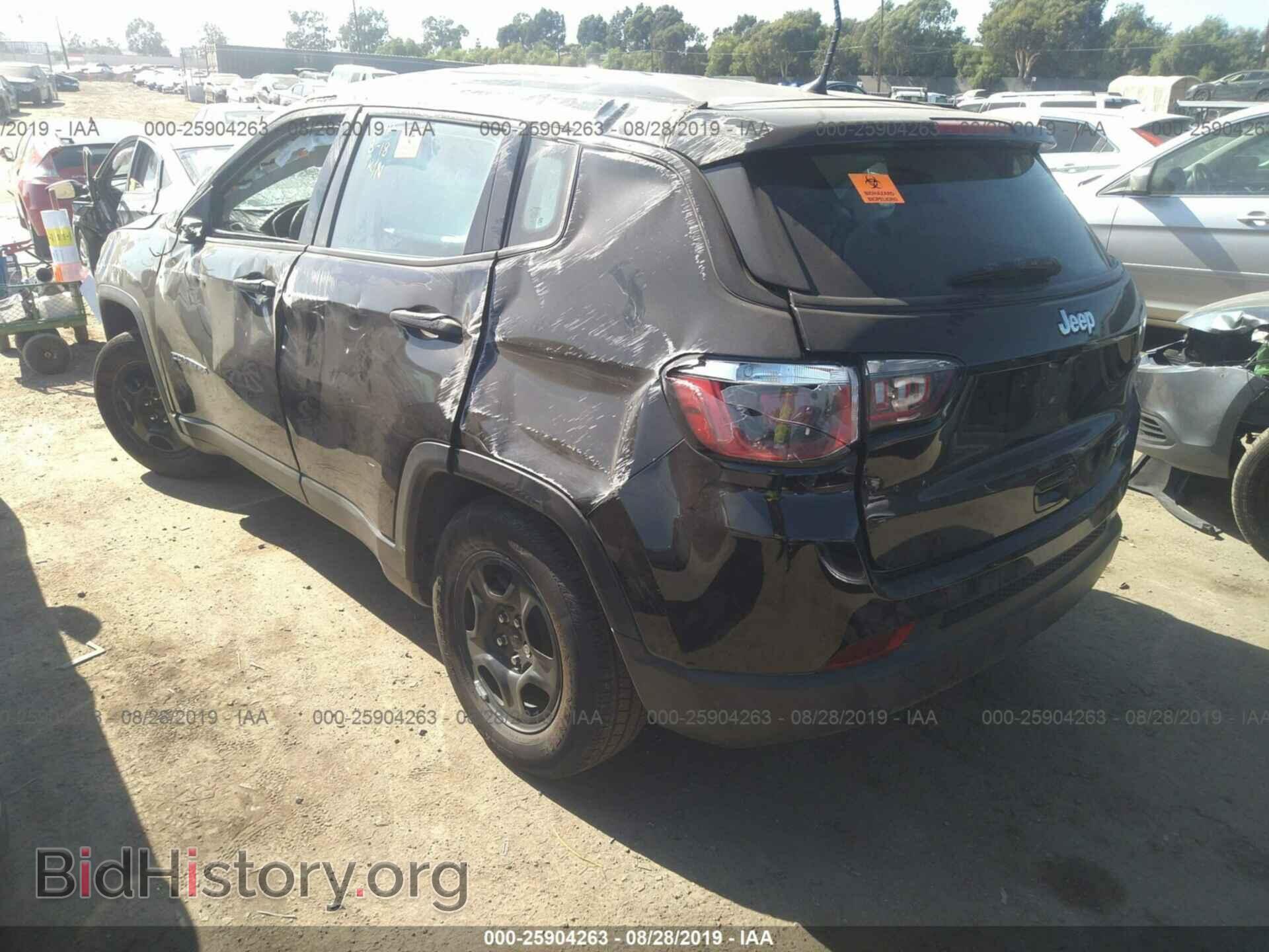 2018 JEEP COMPASS - VIN: 3C4NJCAB6JT182666 - Фото 3