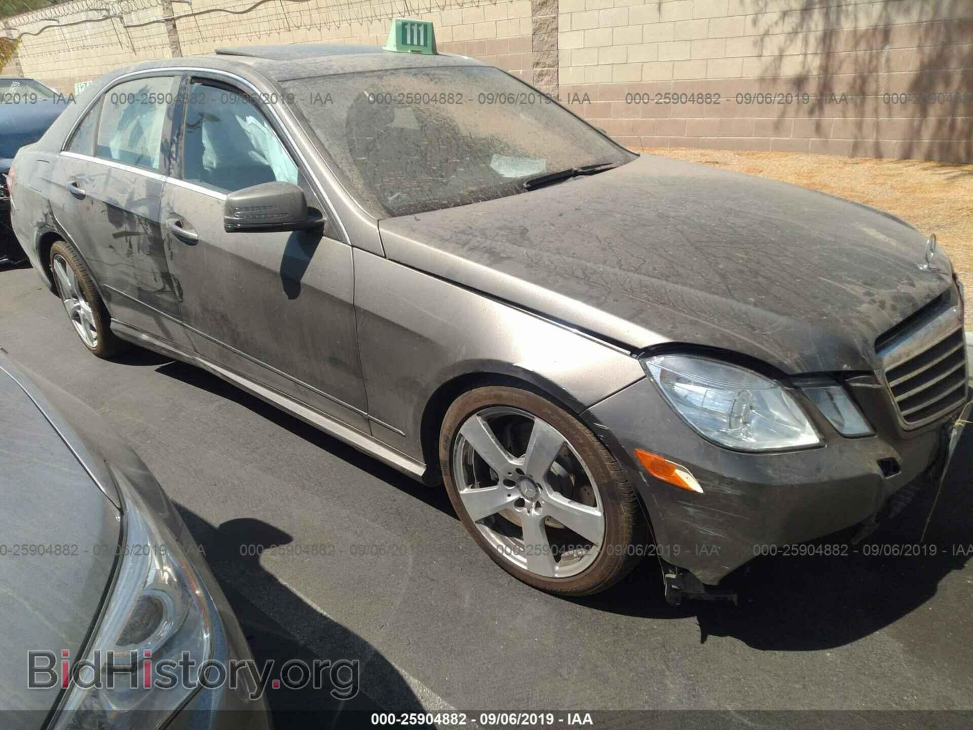 Photo WDDHF5GBXBA329054 - MERCEDES-BENZ E 2011