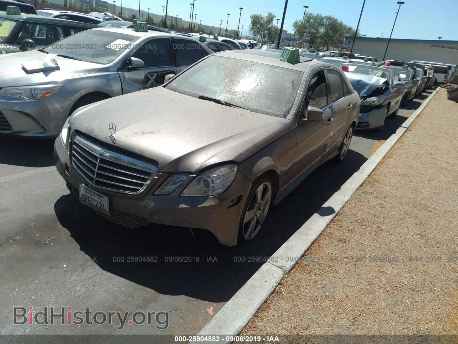 2011 MERCEDES-BENZ E - VIN: WDDHF5GBXBA329054 - Фото 2