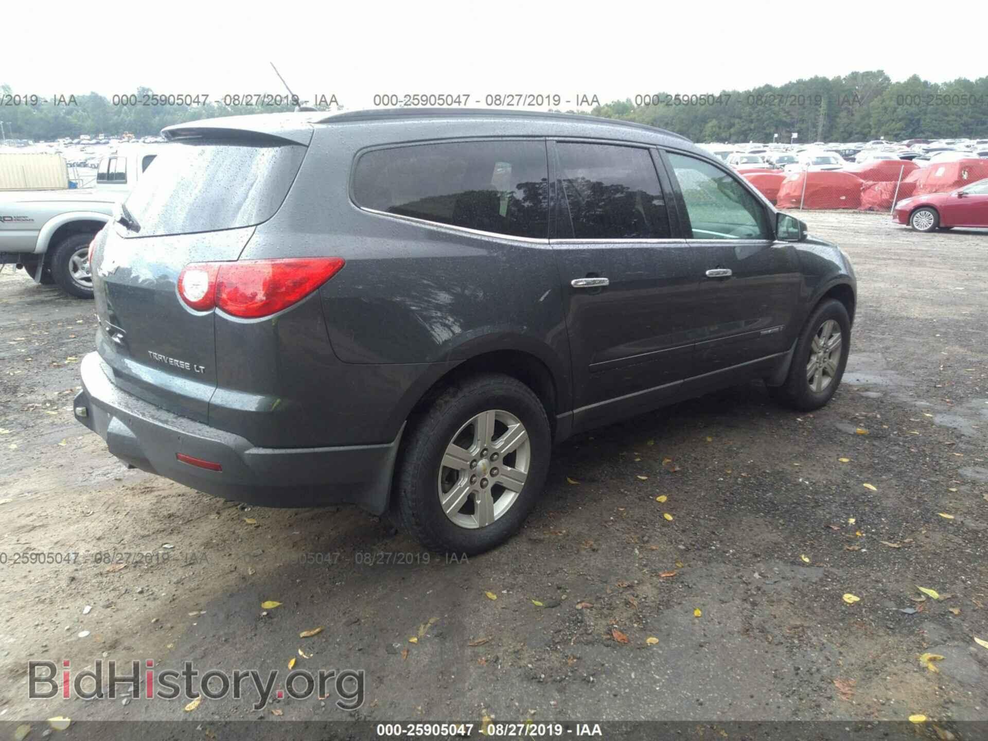 2009 CHEVROLET TRAVERSE - VIN: 1GNER23D39S176748 - Фото 4