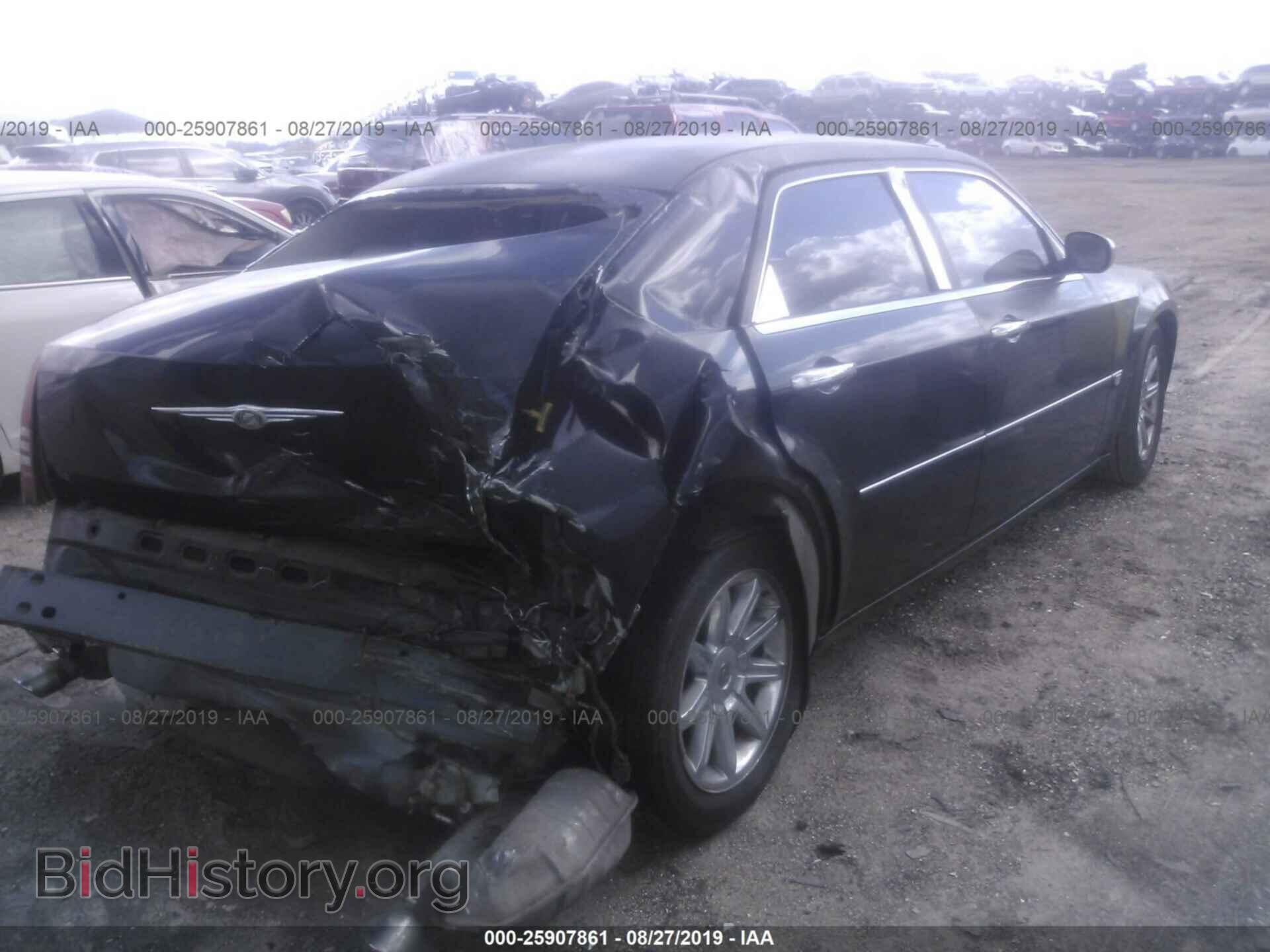2005 CHRYSLER 300C - VIN: 2C3AA63H65H504338 - Фото 4