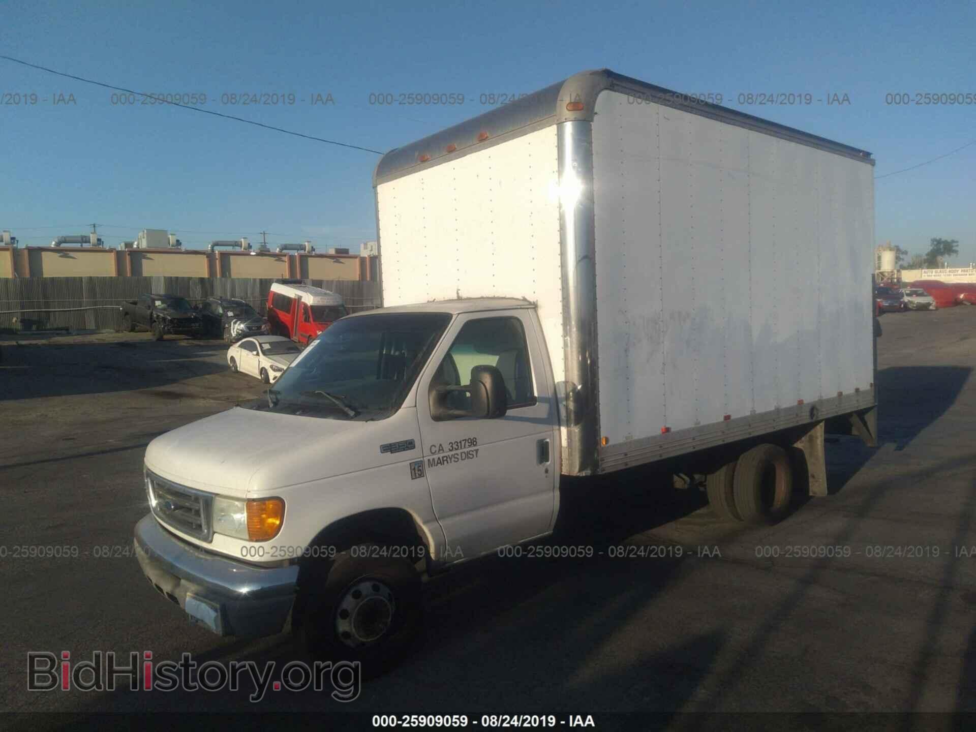 2004 FORD ECONOLINE - VIN: 1FDWE35L54HB28804 - Фото 2