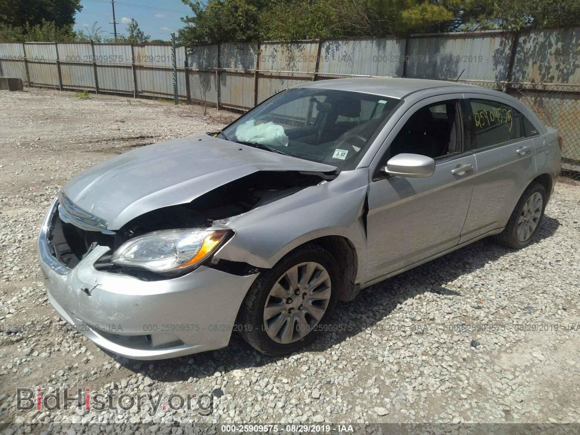 2012 CHRYSLER 200 - VIN: 1C3CCBAB4CN152696 - Photo 2