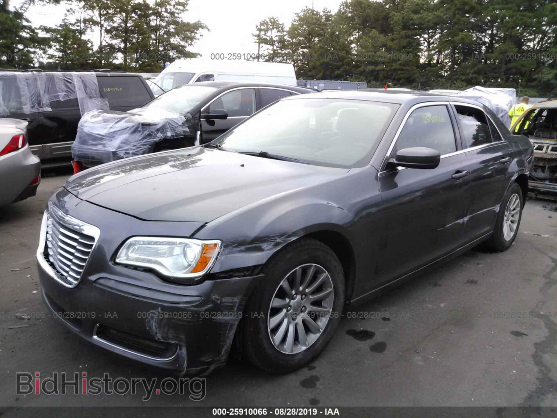 2013 CHRYSLER 300 - VIN: 2C3CCAAG1DH739955 - Photo 2