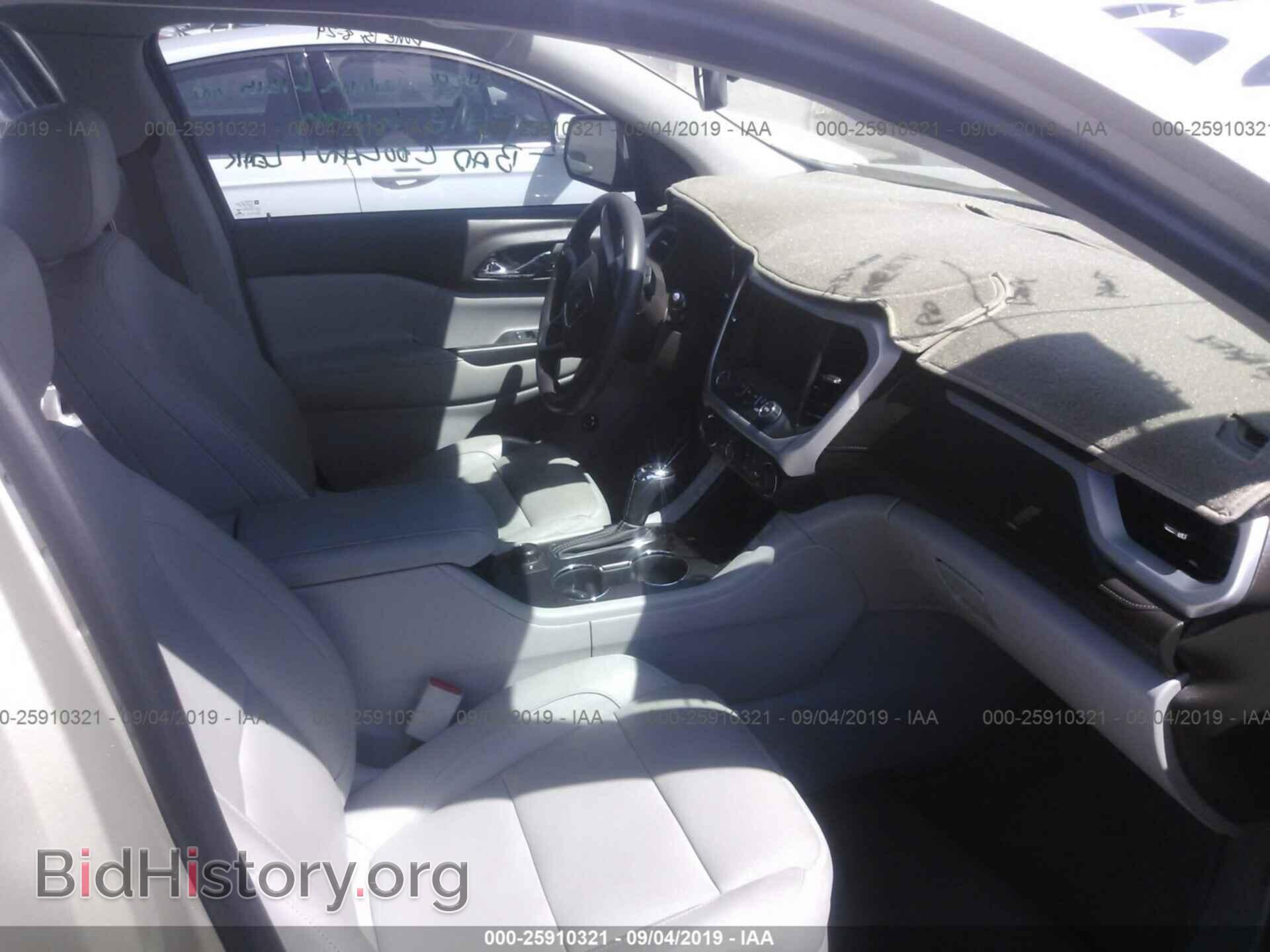 2017 GMC ACADIA - VIN: 1GKKNMLA0HZ156802 - Photo 5