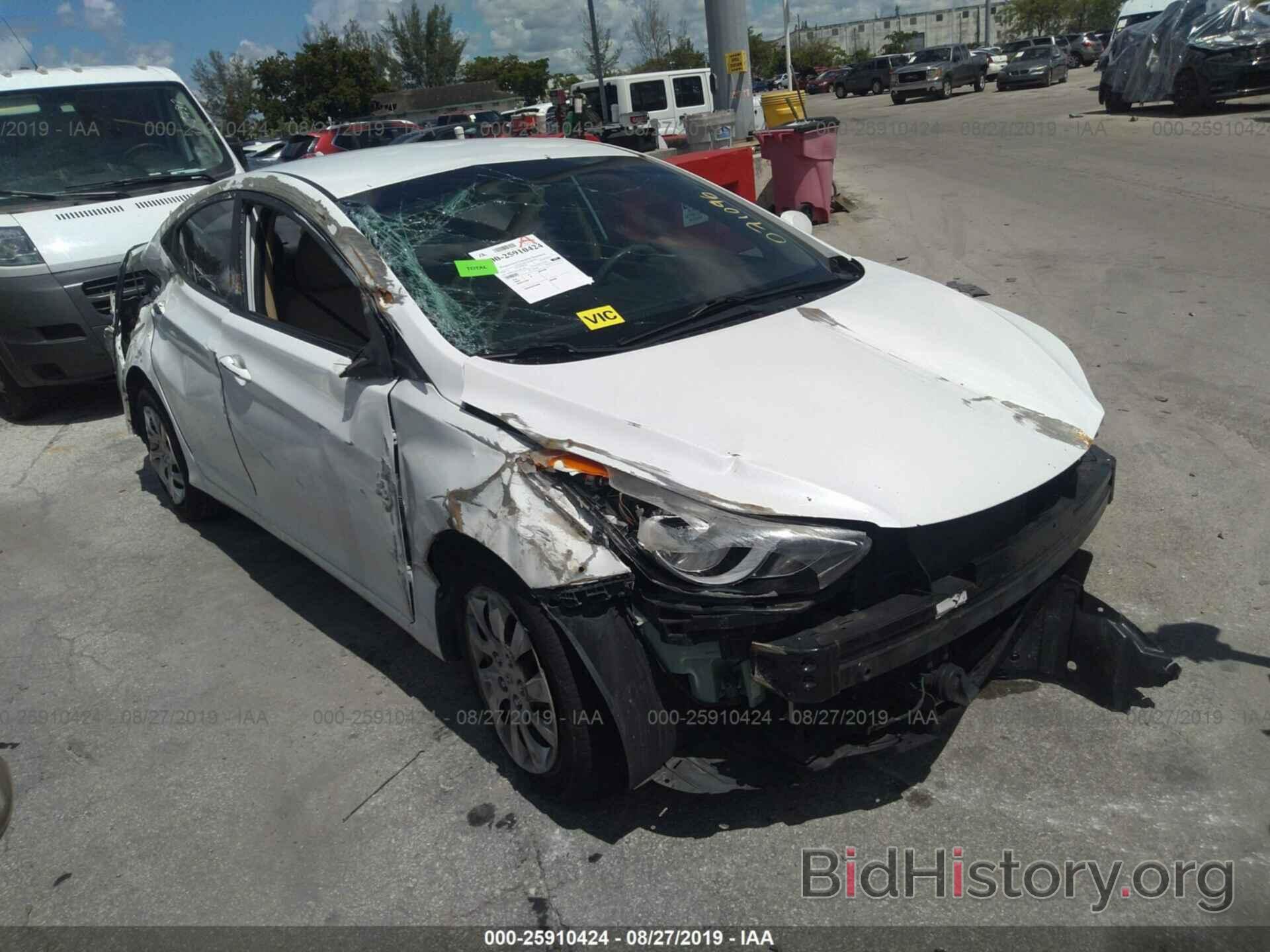 Фотография 5NPDH4AE3CH071096 - HYUNDAI ELANTRA 2012